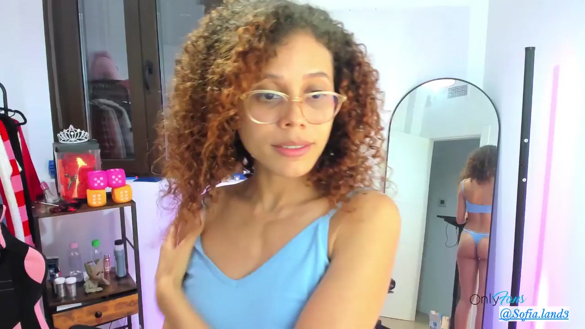 Gallery image thumbnail from pamela_land's myfreecams stream on, 11/15/2025, 24:09 image 15 of 20