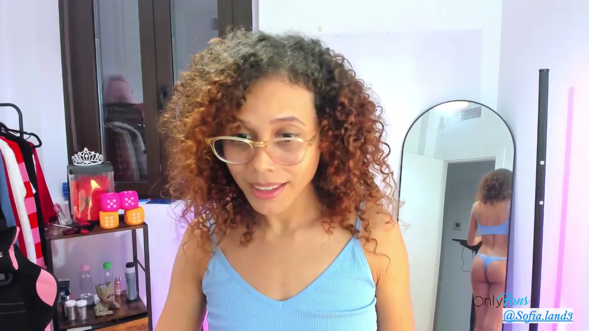 Gallery image thumbnail from pamela_land's myfreecams stream on, 11/15/2025, 24:09 image 3 of 20
