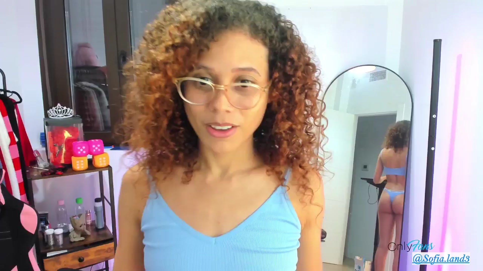 Gallery image thumbnail from pamela_land's myfreecams stream on, 11/15/2025, 24:09 image 9 of 20