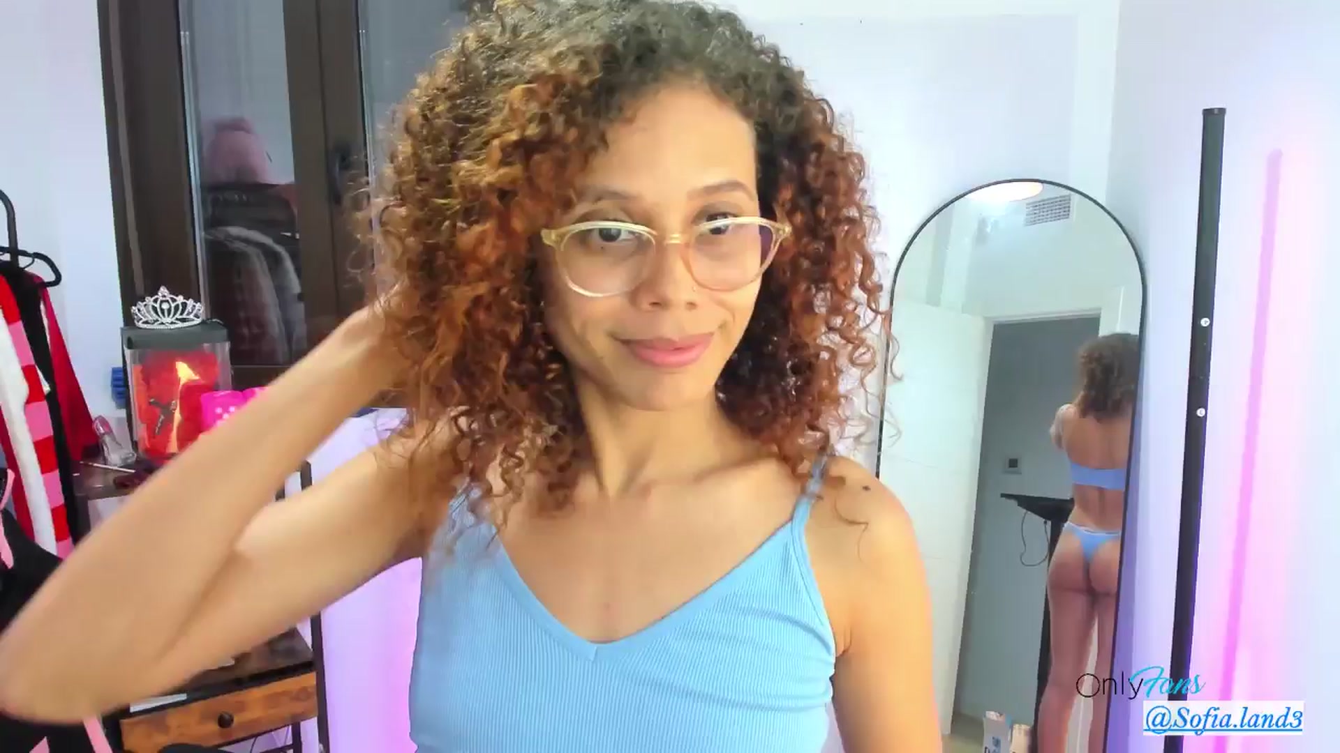 Gallery image thumbnail from pamela_land's myfreecams stream on, 11/15/2025, 24:09 image 8 of 20