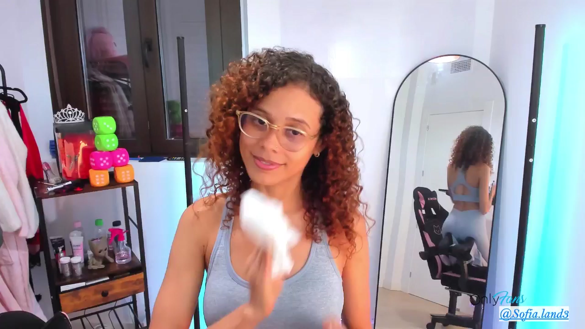 Gallery image thumbnail from pamela_land's myfreecams stream on, 11/21/2025, 19:00 image 11 of 20