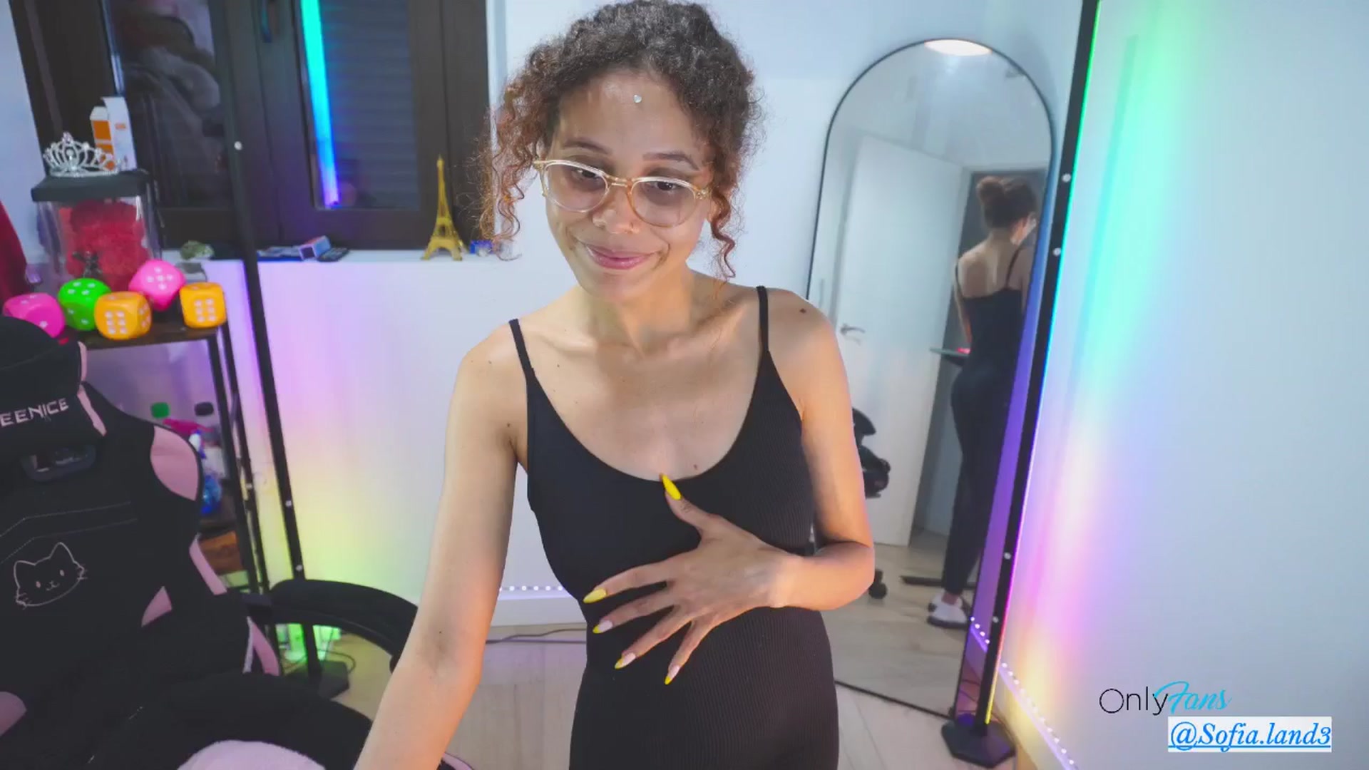 Gallery image thumbnail from pamela_land's myfreecams stream on, 12/02/2025, 16:16 image 4 of 20