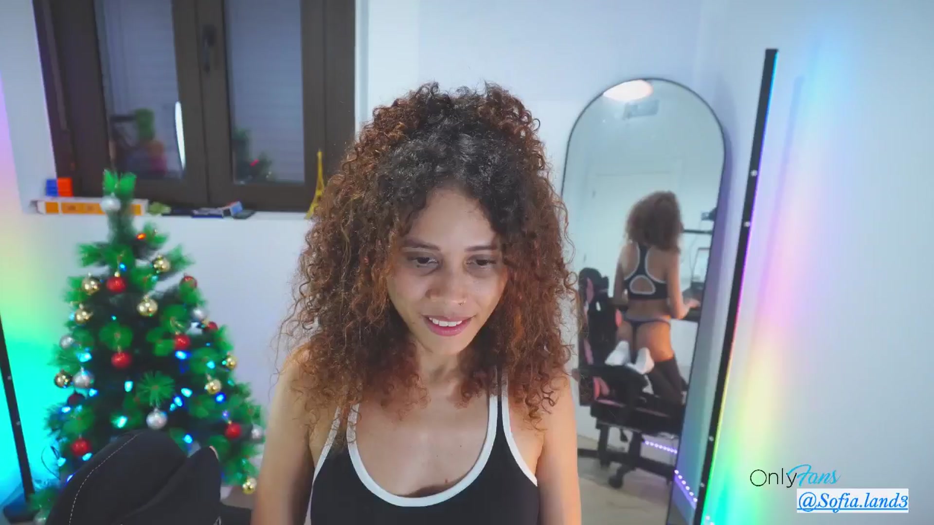 Gallery image thumbnail from pamela_land's myfreecams stream on, 12/13/2025, 21:20 image 14 of 20