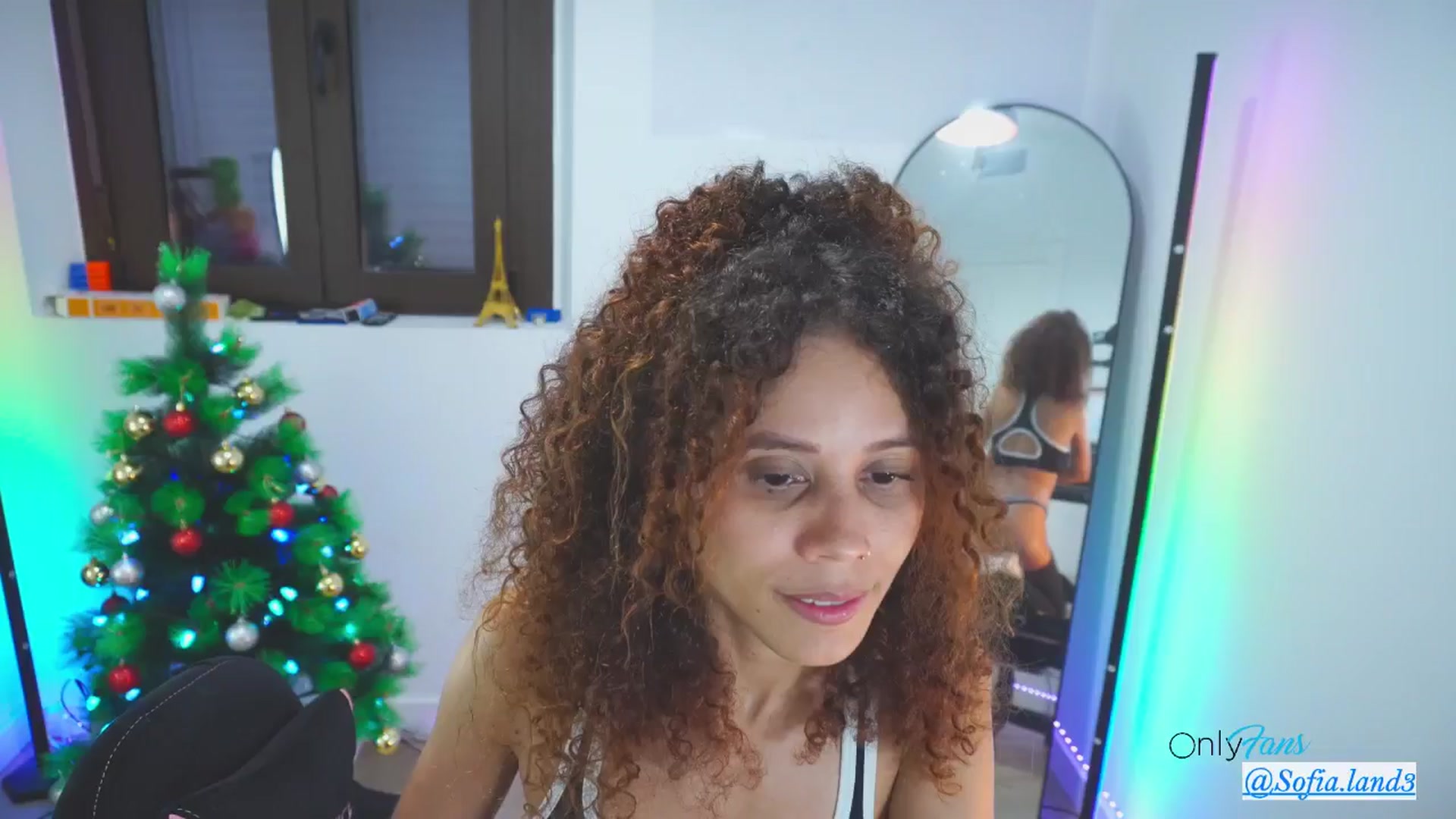 Gallery image thumbnail from pamela_land's myfreecams stream on, 12/13/2025, 21:20 image 18 of 20