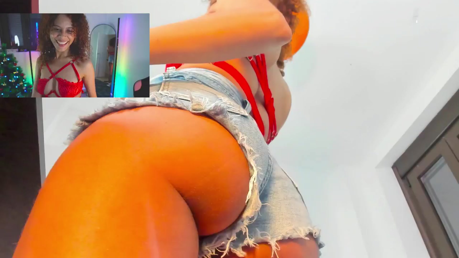 Gallery image thumbnail from pamela_land's myfreecams stream on, 12/23/2025, 20:16 image 5 of 20