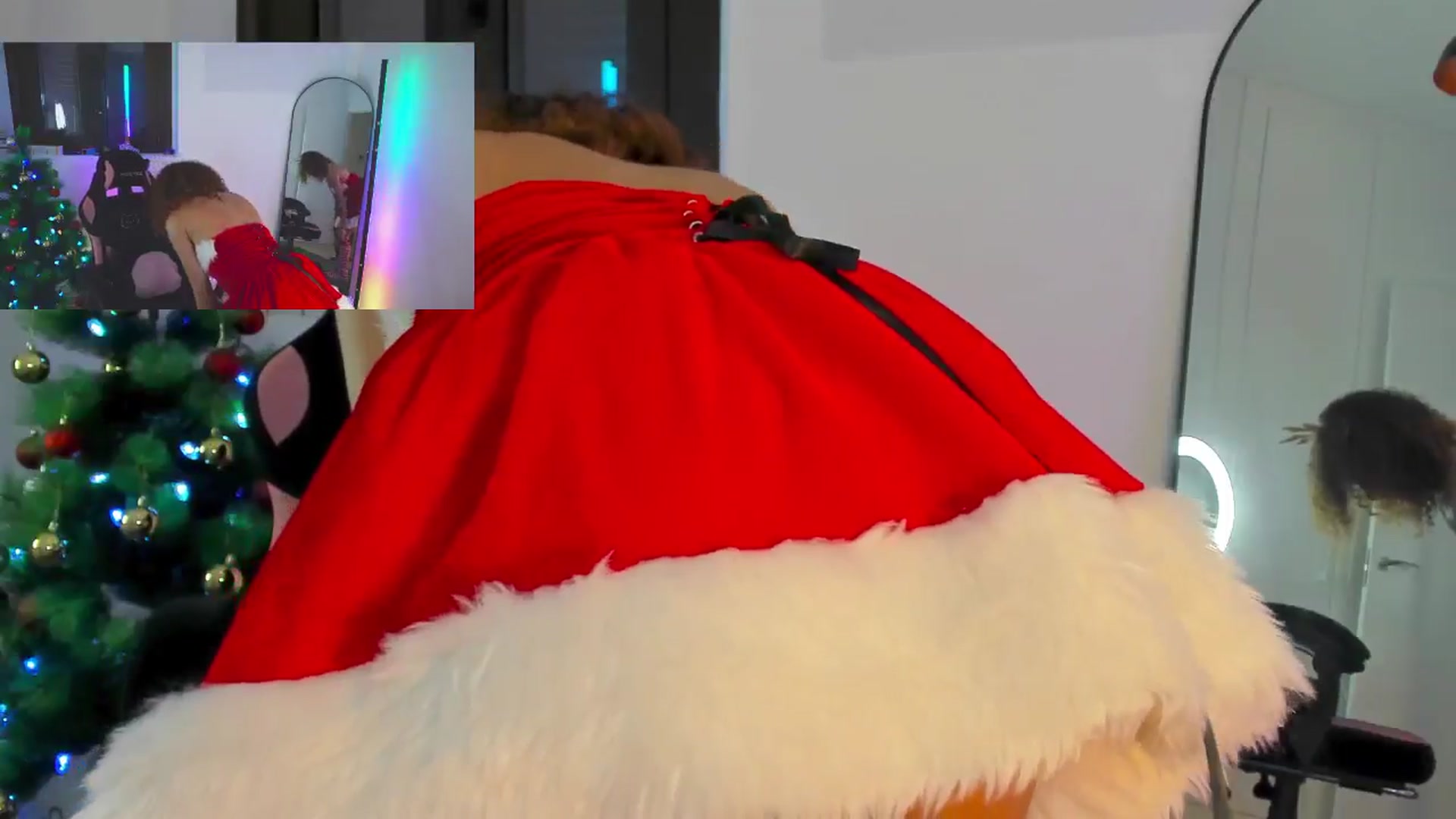 Gallery image thumbnail from pamela_land's myfreecams stream on, 12/25/2025, 01:04 image 7 of 20