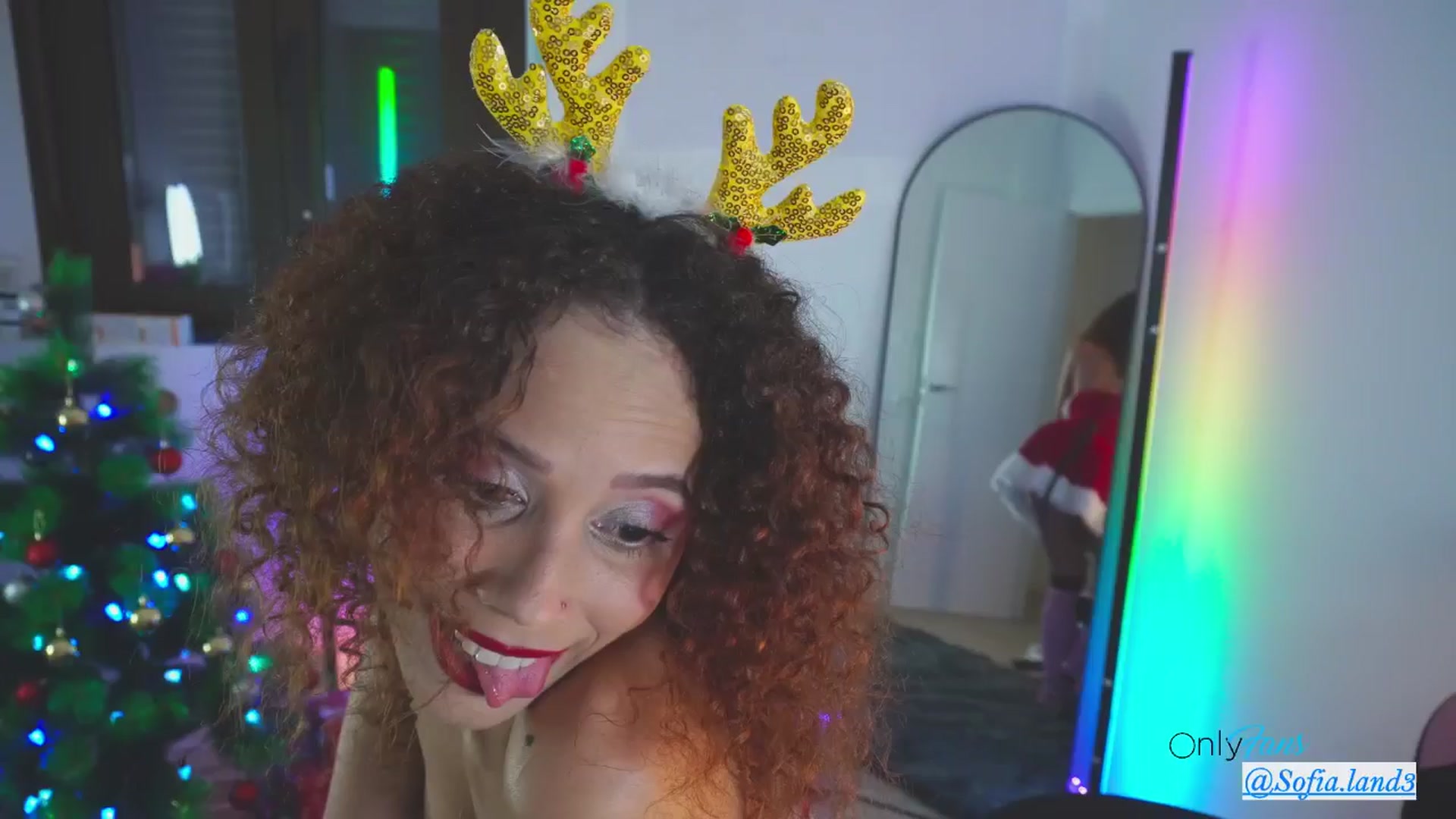 Gallery image thumbnail from pamela_land's myfreecams stream on, 12/25/2025, 01:04 image 6 of 20