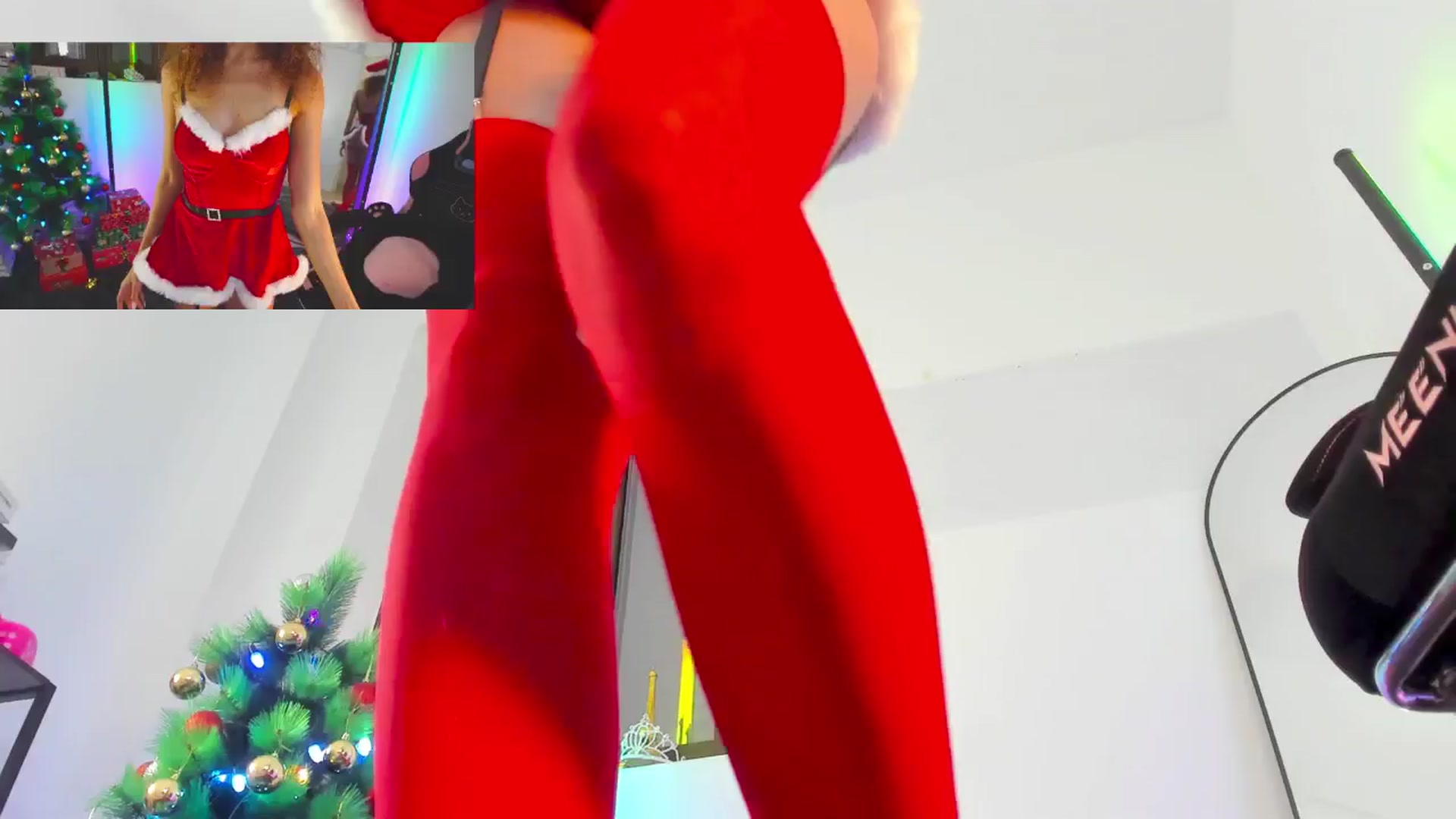 Gallery image thumbnail from pamela_land's myfreecams stream on, 12/25/2025, 23:54 image 6 of 20