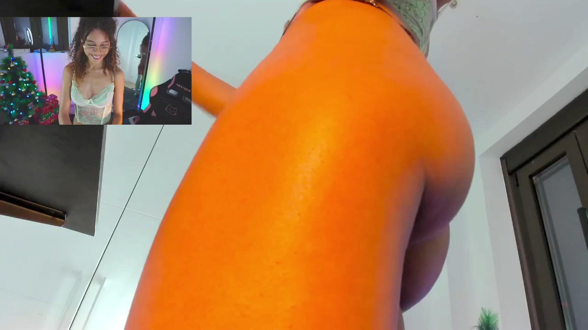 Gallery image thumbnail from pamela_land's myfreecams stream on, 12/31/2025, 07:50 image 13 of 20