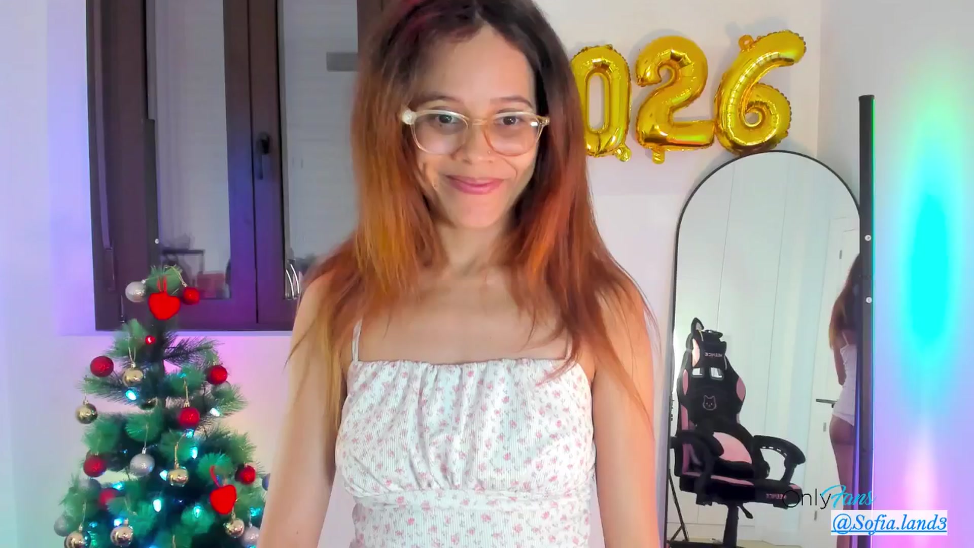 Gallery image thumbnail from pamela_land's myfreecams stream on, 01/05/2026, 09:18 image 1 of 20