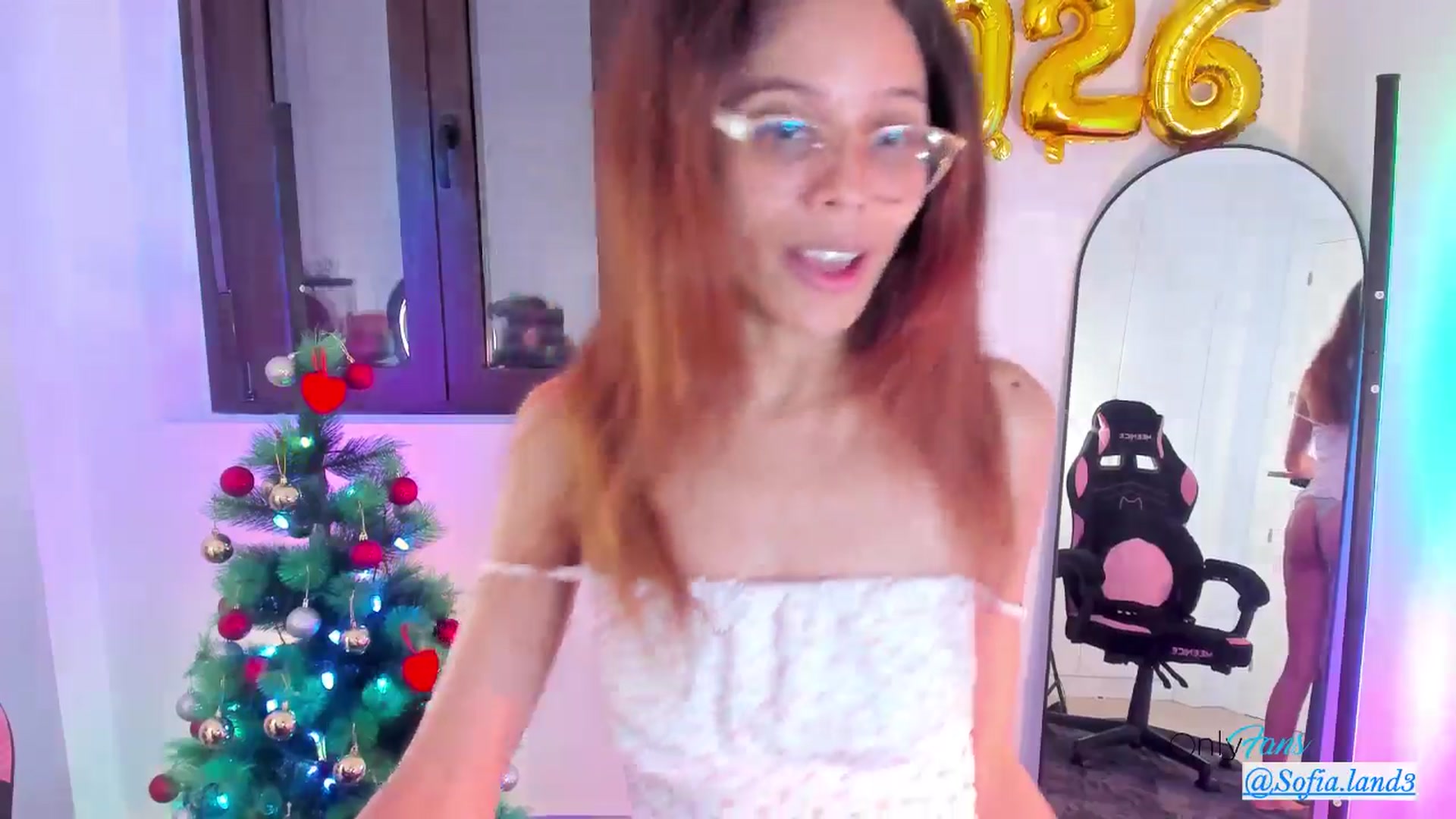 Gallery image thumbnail from pamela_land's myfreecams stream on, 01/05/2026, 09:18 image 3 of 20