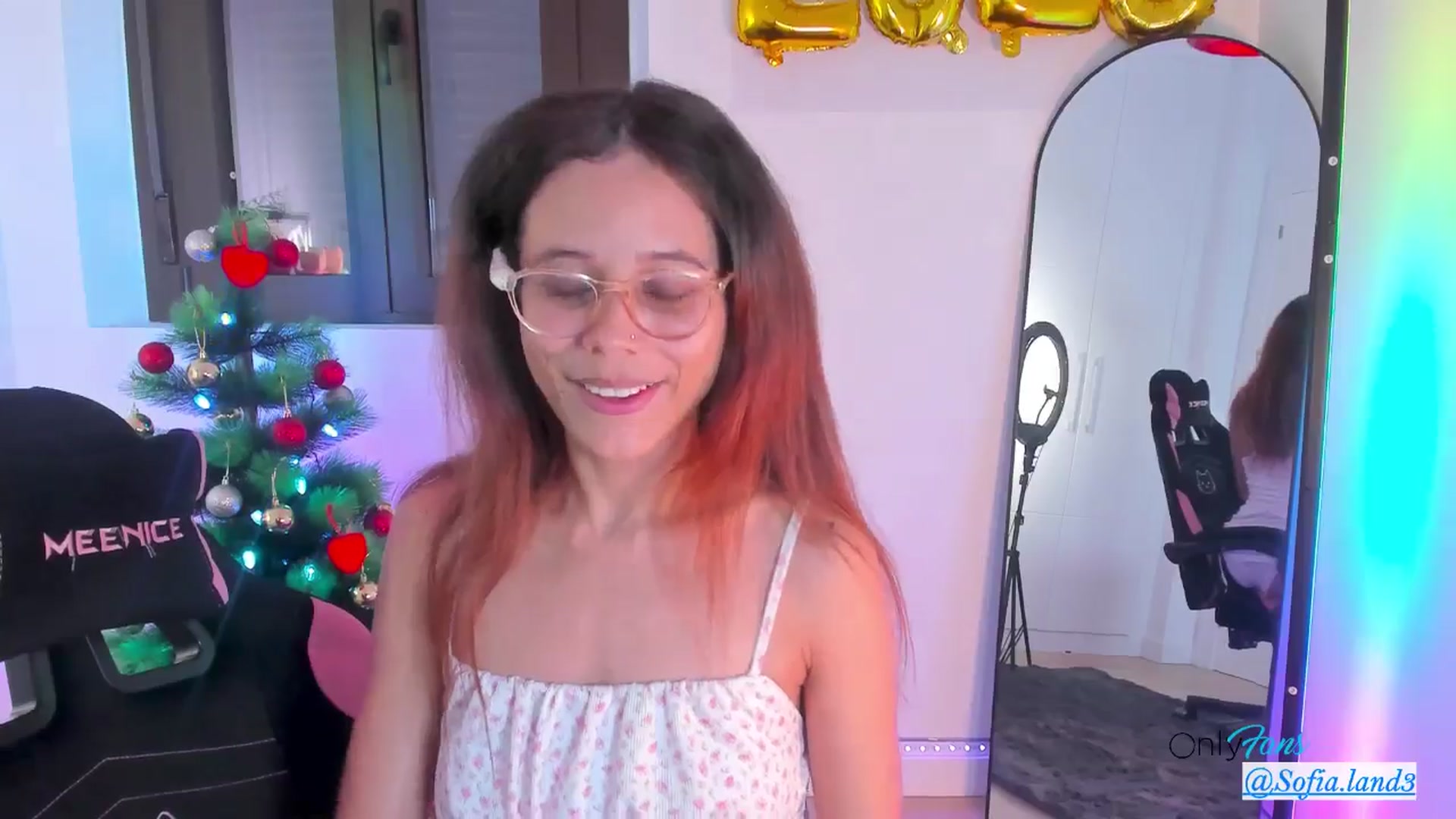 Gallery image thumbnail from pamela_land's myfreecams stream on, 01/05/2026, 11:01 image 13 of 20