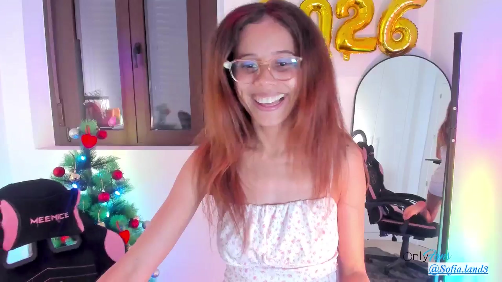 Gallery image thumbnail from pamela_land's myfreecams stream on, 01/05/2026, 11:01 image 17 of 20