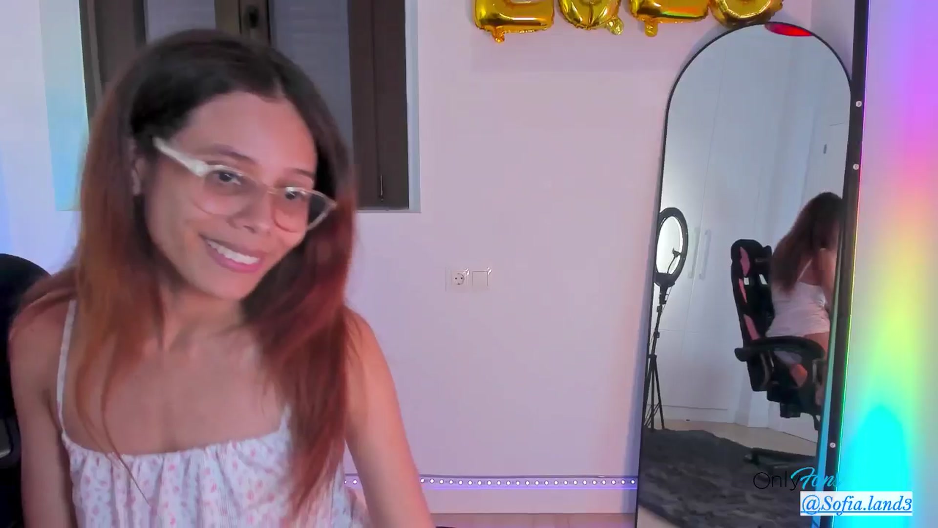 Gallery image thumbnail from pamela_land's myfreecams stream on, 01/05/2026, 11:01 image 12 of 20