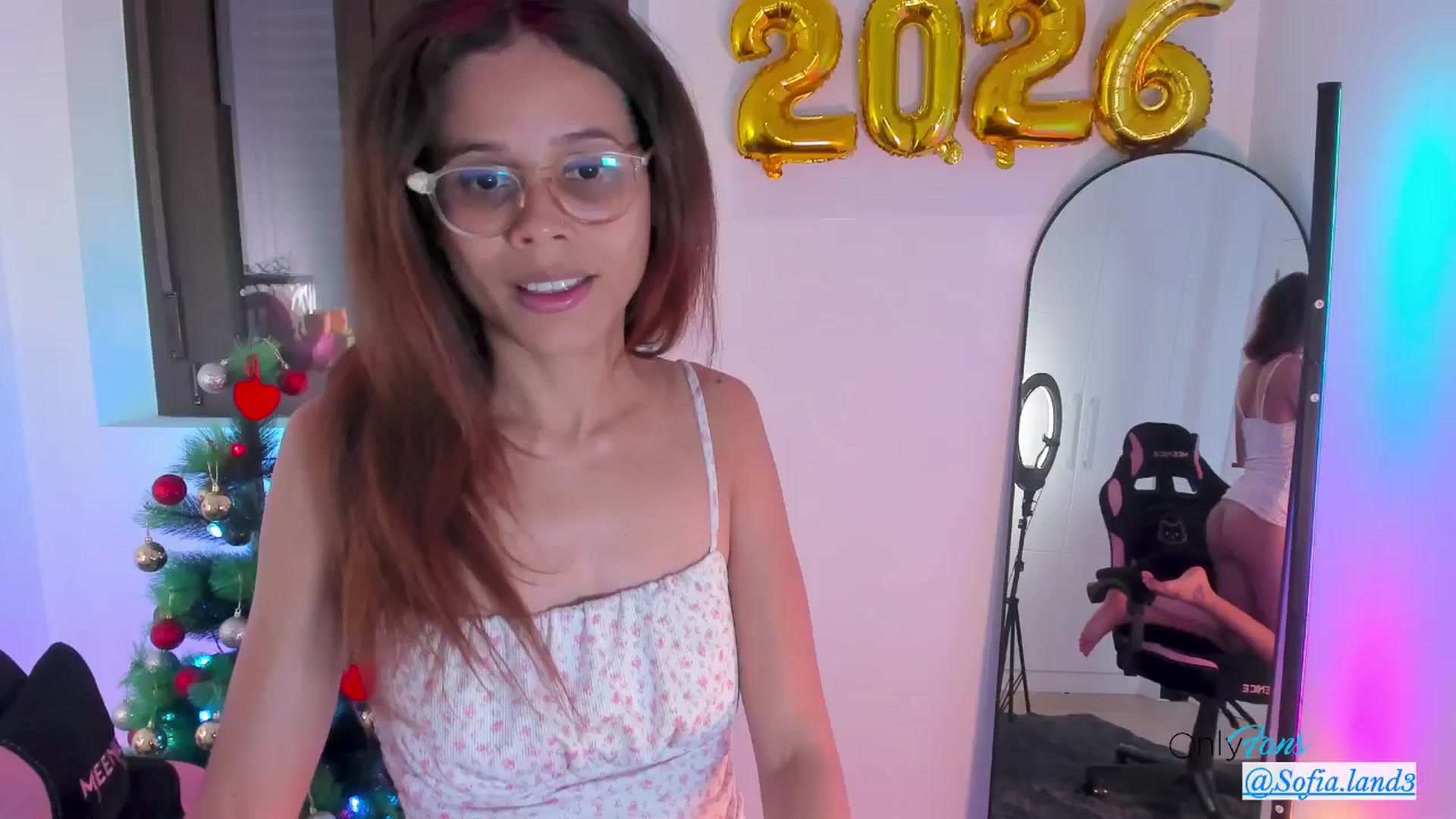 Gallery image thumbnail from pamela_land's myfreecams stream on, 01/05/2026, 11:01 image 2 of 20