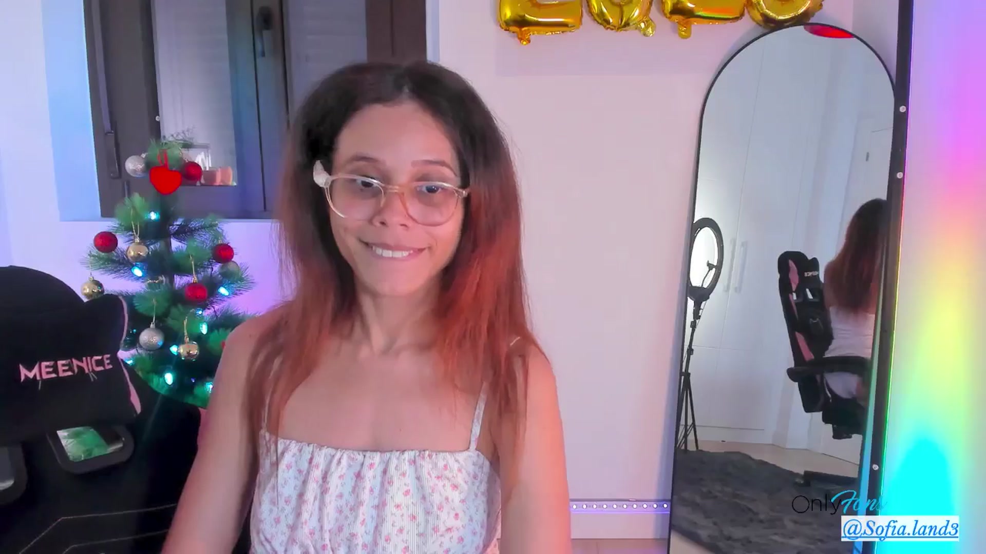 Gallery image thumbnail from pamela_land's myfreecams stream on, 01/05/2026, 11:01 image 14 of 20