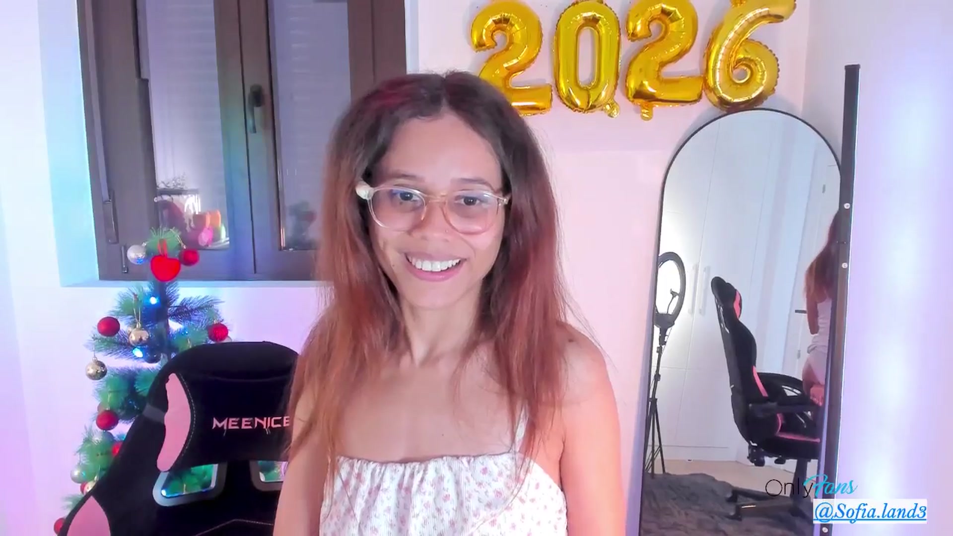 Gallery image thumbnail from pamela_land's myfreecams stream on, 01/05/2026, 11:37 image 6 of 20