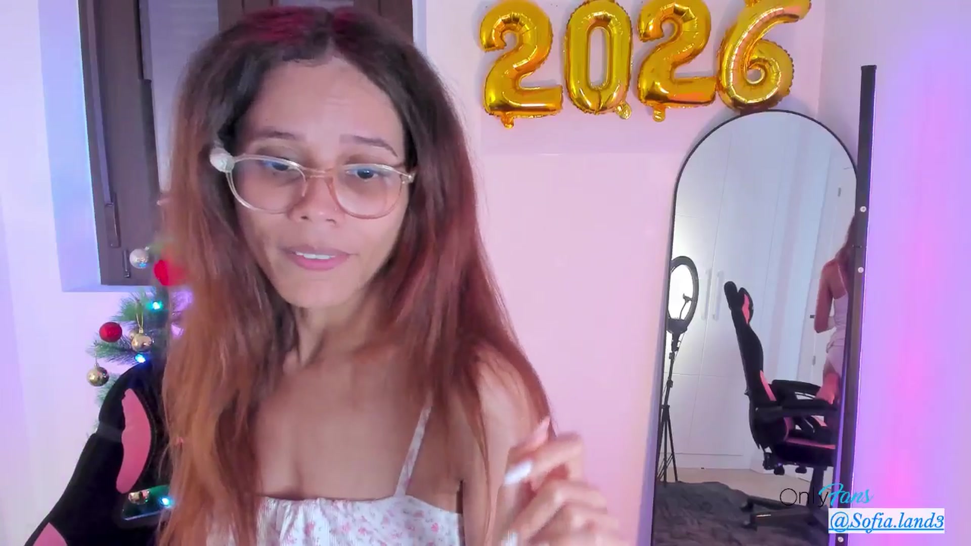 Gallery image thumbnail from pamela_land's myfreecams stream on, 01/05/2026, 11:37 image 4 of 20
