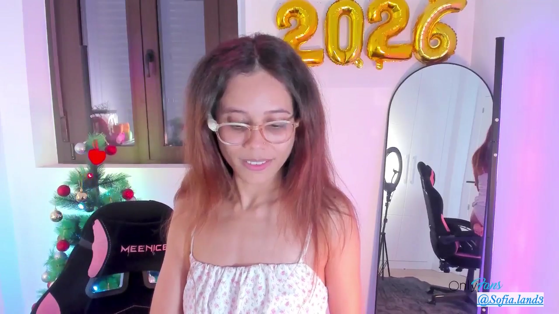 Gallery image thumbnail from pamela_land's myfreecams stream on, 01/05/2026, 11:37 image 5 of 20