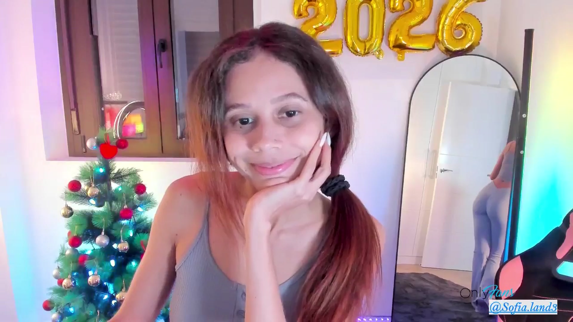 Gallery image thumbnail from pamela_land's myfreecams stream on, 01/06/2026, 20:50 image 20 of 20