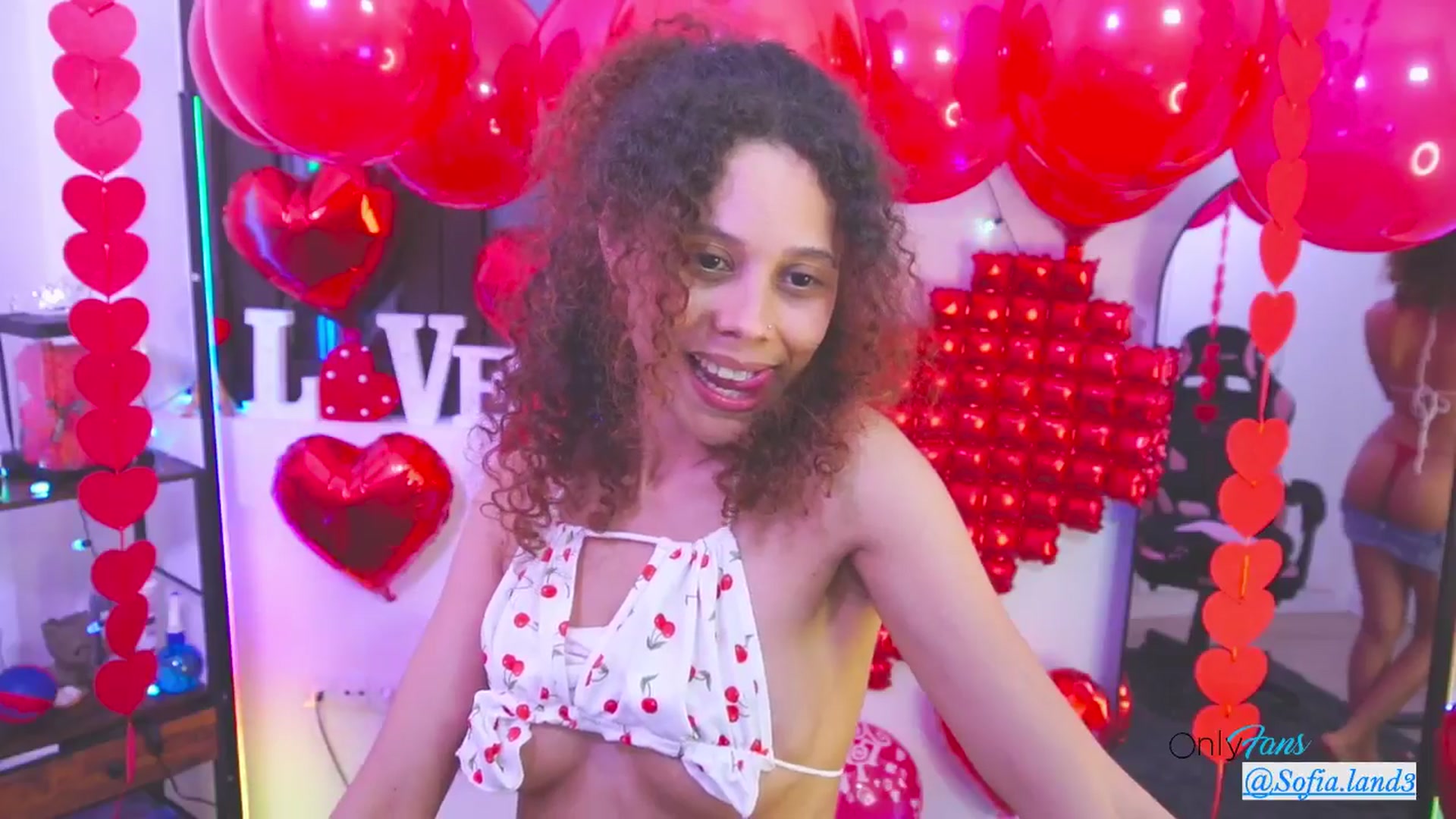 Gallery image thumbnail from pamela_land's myfreecams stream on, 02/14/2026, 22:39 image 13 of 20
