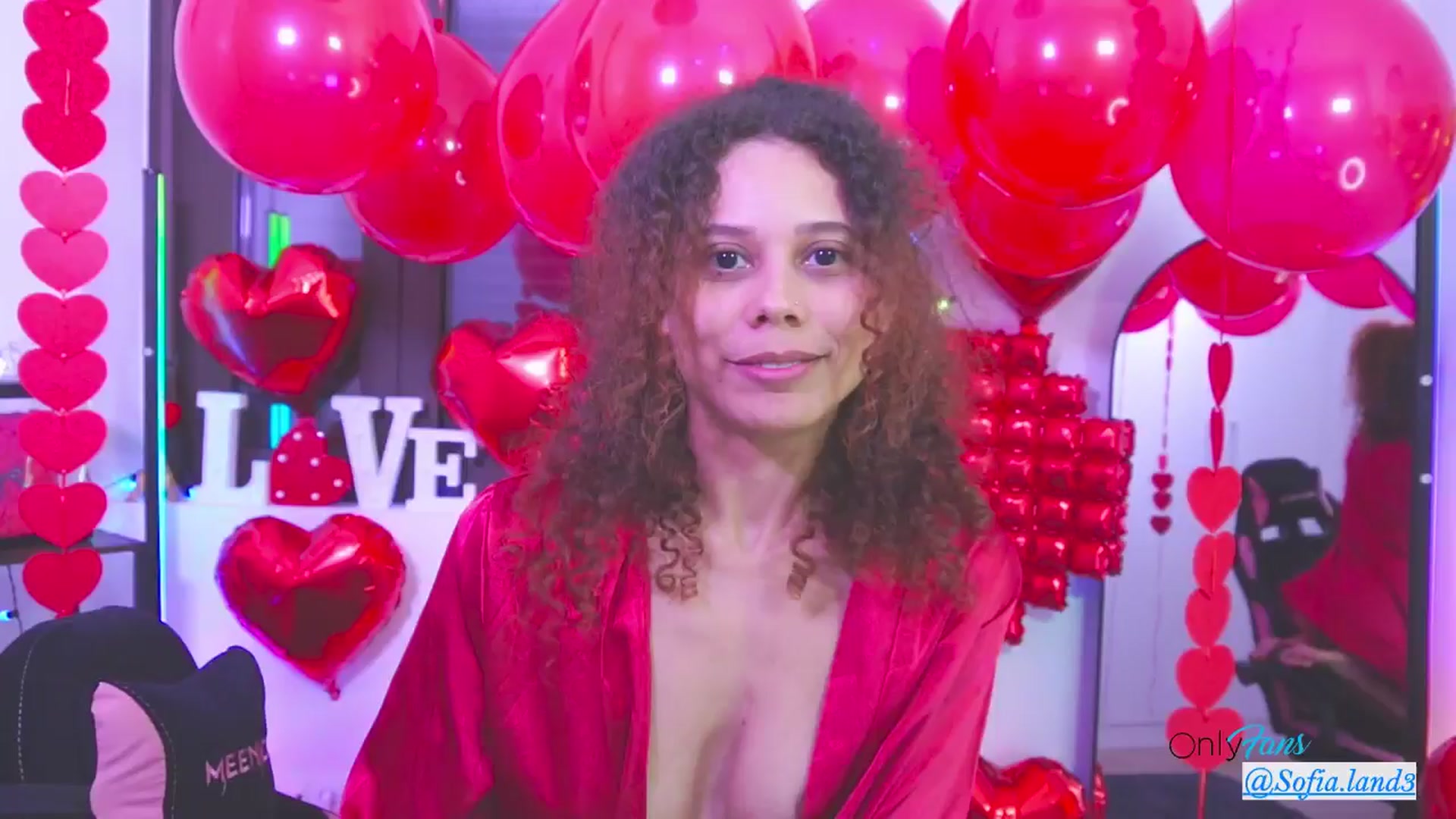 Gallery image thumbnail from pamela_land's myfreecams stream on, 02/15/2026, 12:37 image 1 of 20