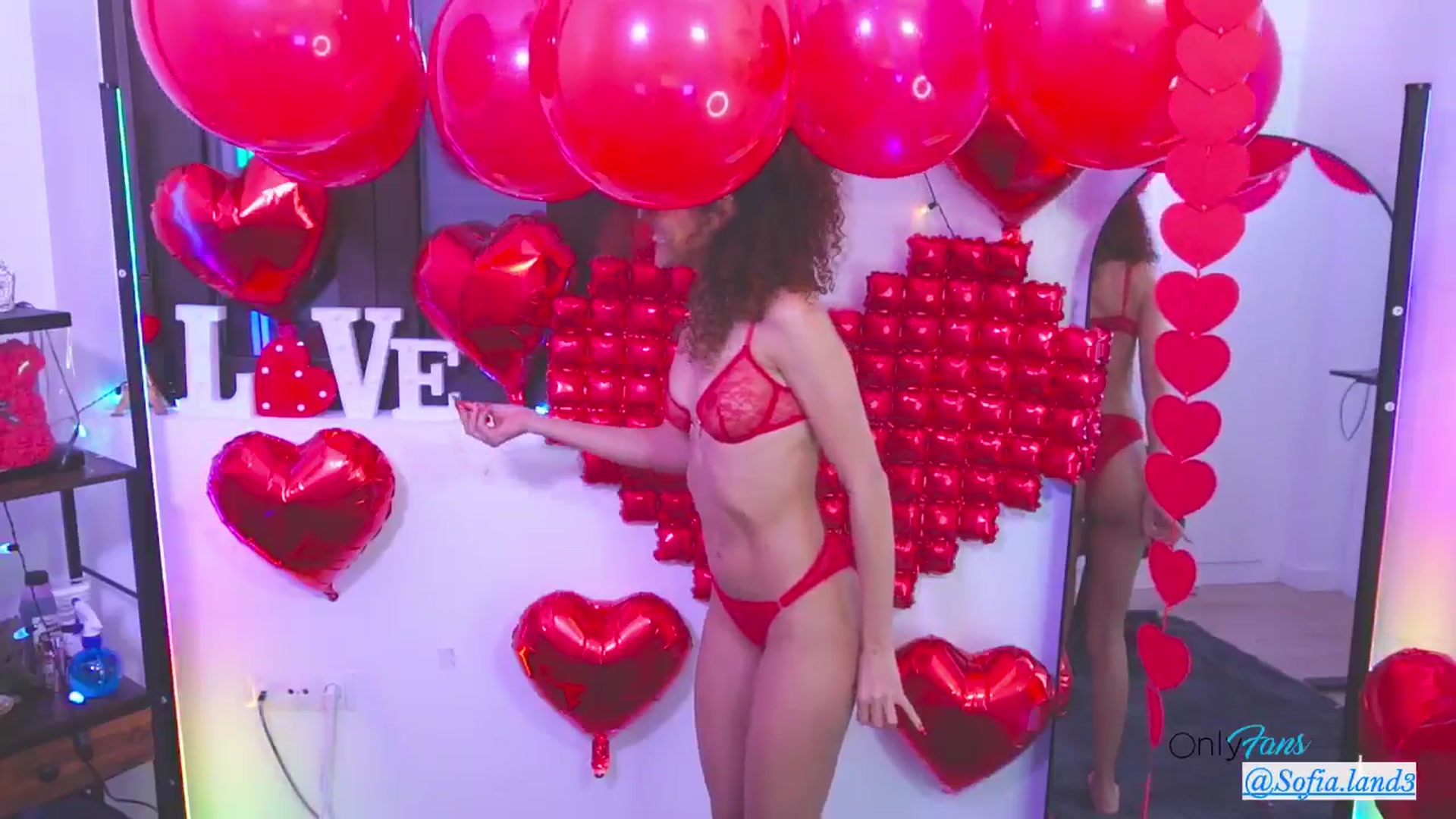 Gallery image thumbnail from pamela_land's myfreecams stream on, 02/15/2026, 12:37 image 12 of 20