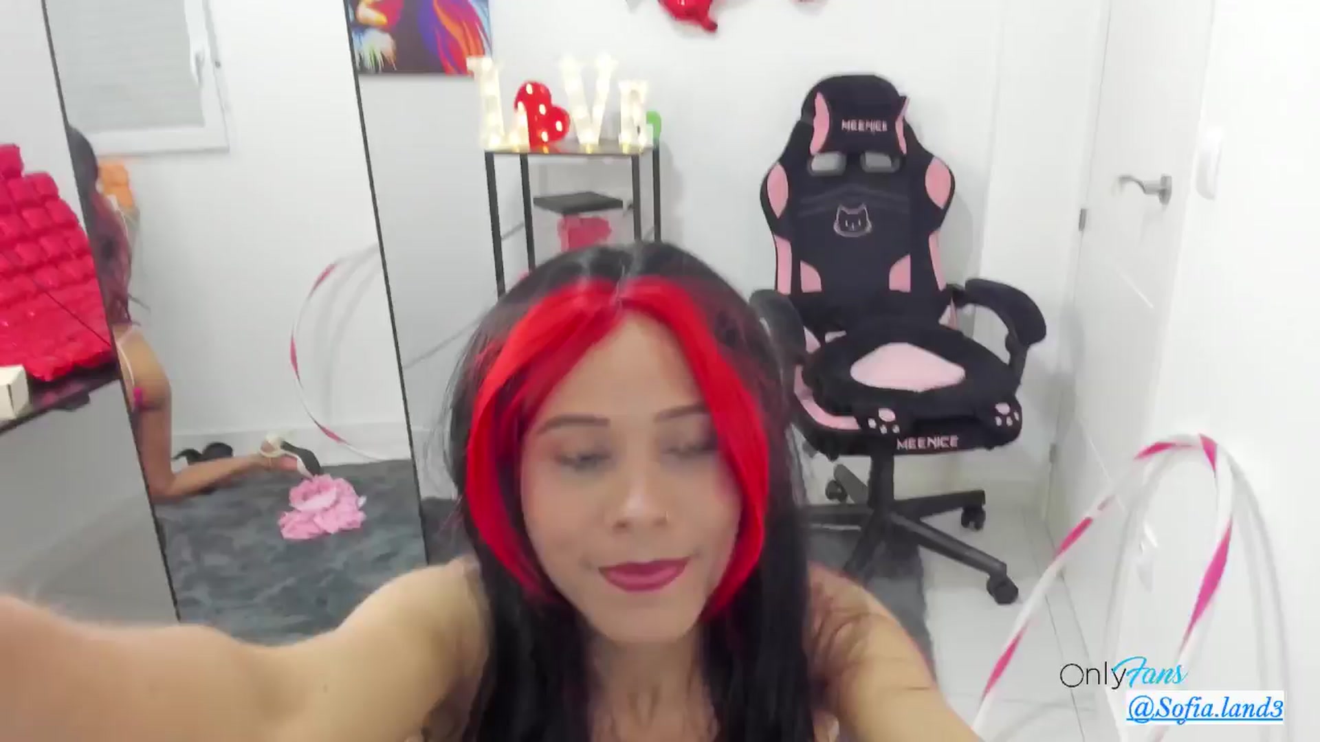 Gallery image thumbnail from pamela_land's myfreecams stream on, 03/08/2026, 22:11 image 14 of 20