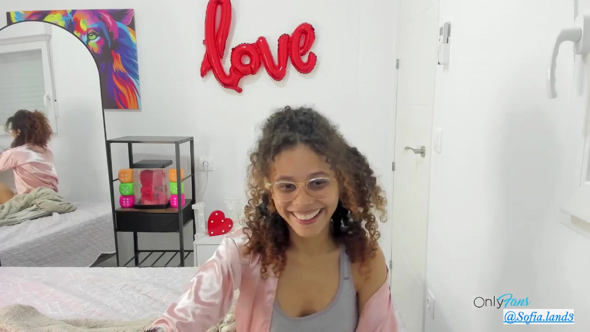 Gallery image thumbnail from pamela_land's myfreecams stream on, 03/16/2026, 24:02 image 4 of 20