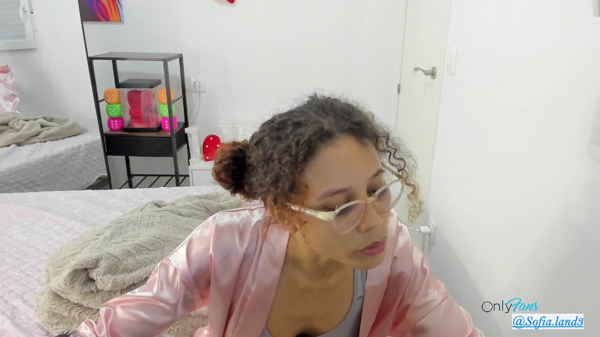 Gallery image thumbnail from pamela_land's myfreecams stream on, 03/16/2026, 01:46 image 7 of 20