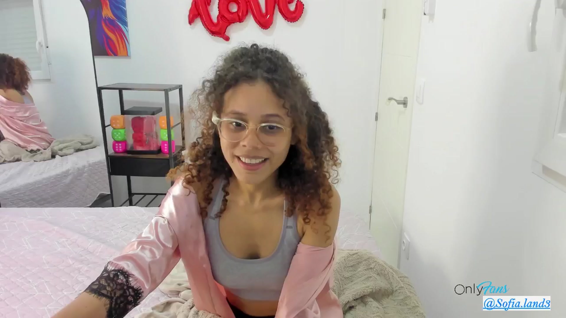 Gallery image thumbnail from pamela_land's myfreecams stream on, 03/16/2026, 01:46 image 1 of 20