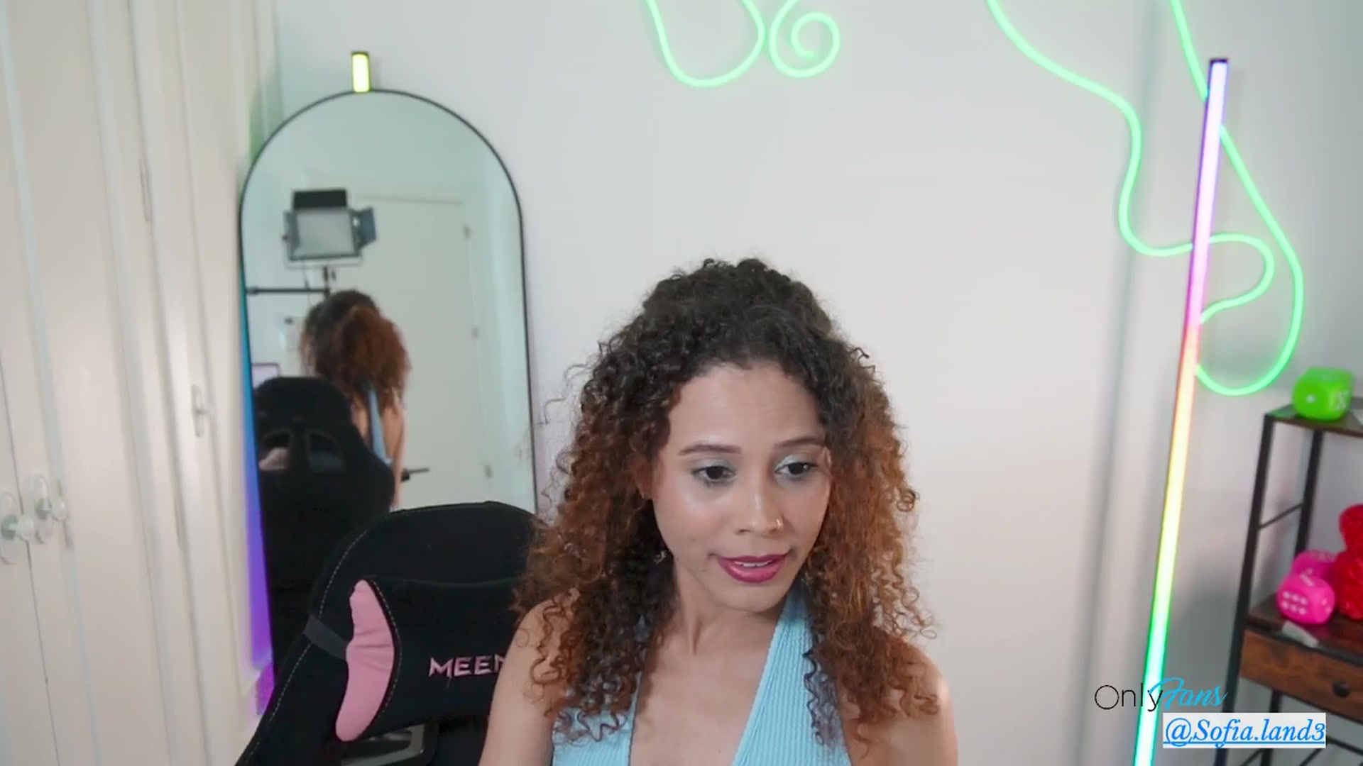 Gallery image thumbnail from pamela_land's myfreecams stream on, 04/03/2026, 19:08 image 15 of 20