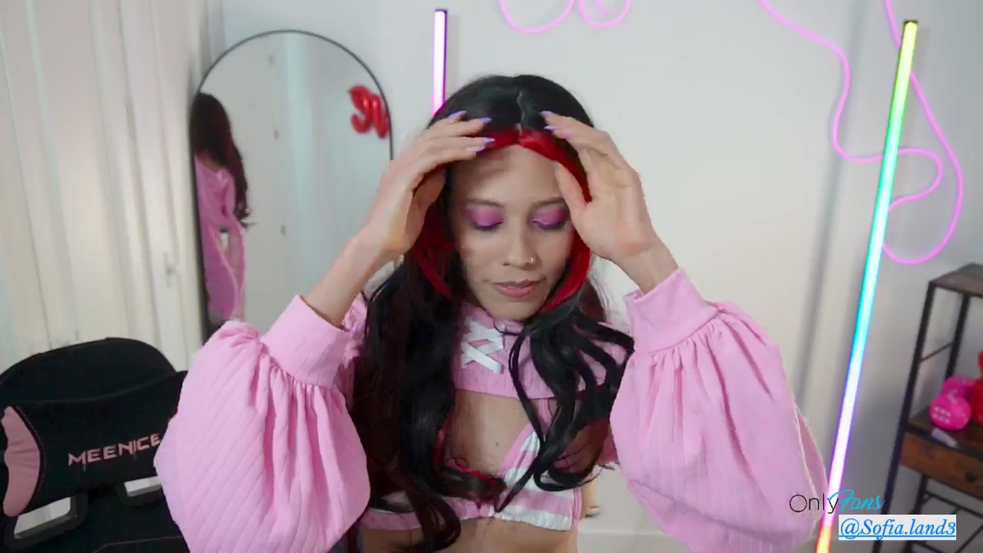 Gallery image thumbnail from pamela_land's myfreecams stream on, 04/05/2026, 17:36 image 10 of 20