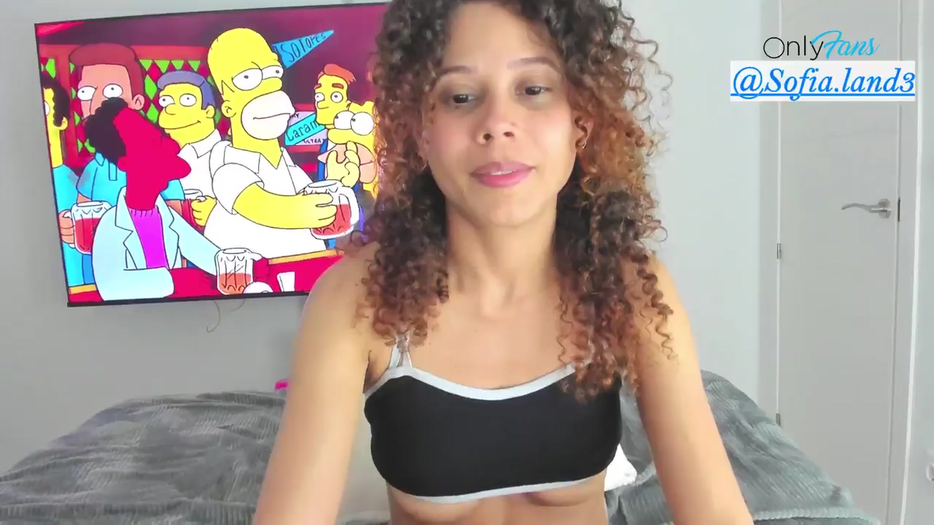 Gallery image thumbnail from pamela_land's myfreecams stream on, 04/25/2026, 23:07 image 14 of 20