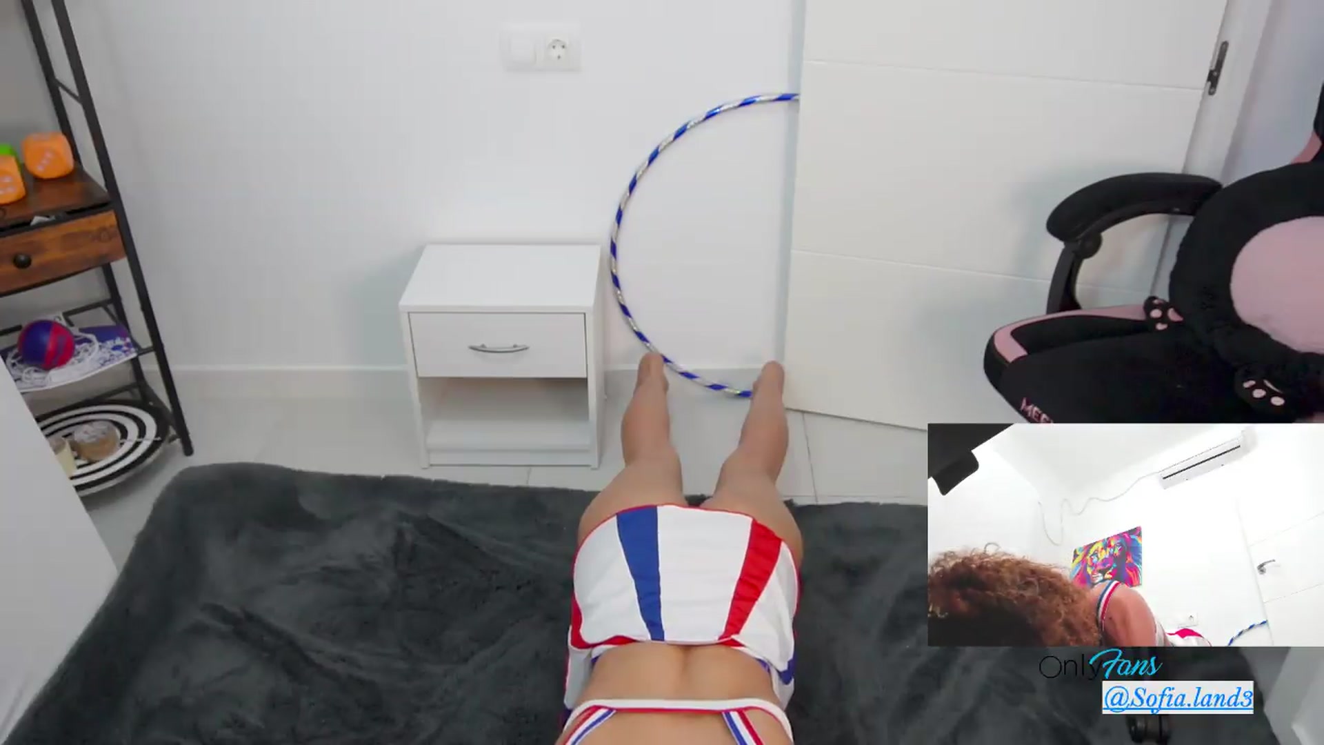 Gallery image thumbnail from pamela_land's myfreecams stream on, 06/20/2026, 09:29 image 5 of 20