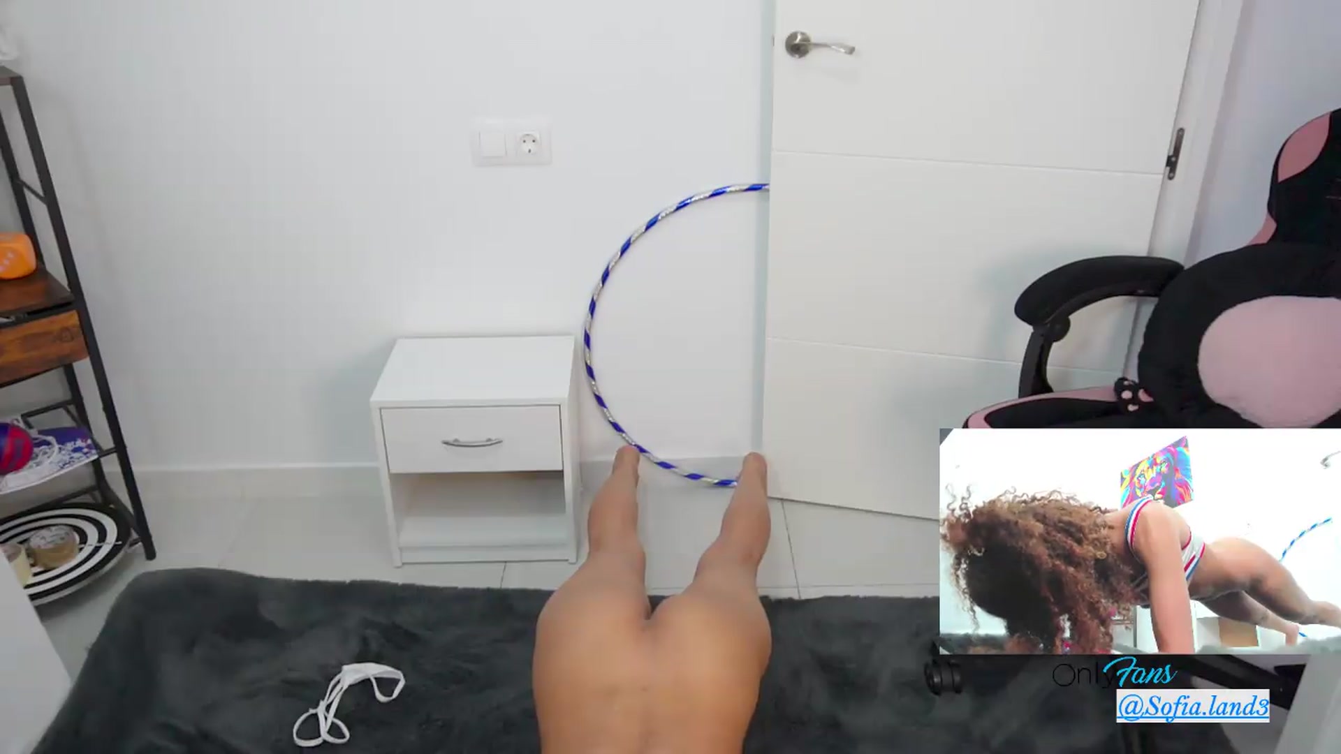 Gallery image thumbnail from pamela_land's myfreecams stream on, 06/20/2026, 09:29 image 9 of 20