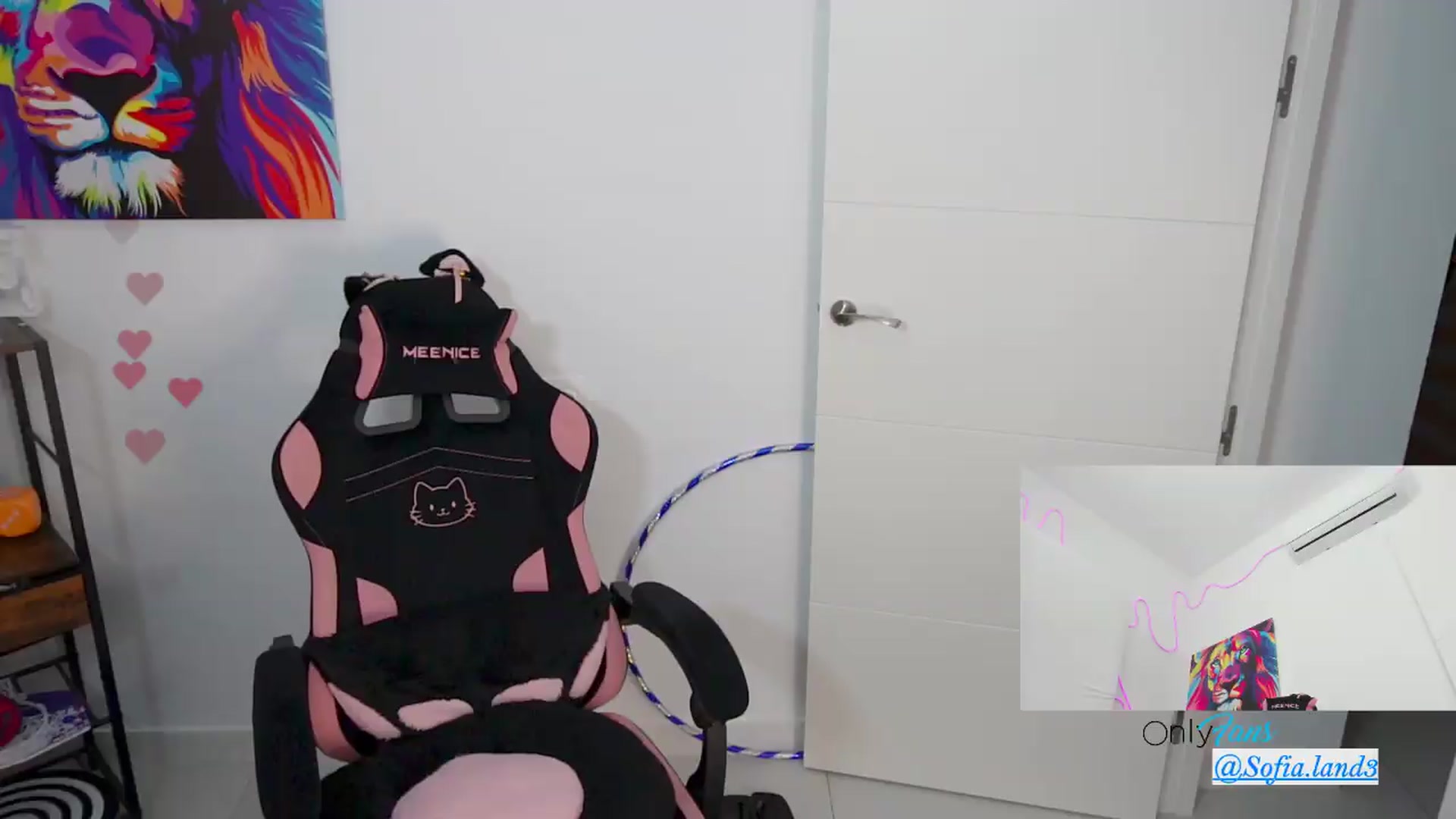 Gallery image thumbnail from pamela_land's myfreecams stream on, 06/21/2026, 01:50 image 16 of 20