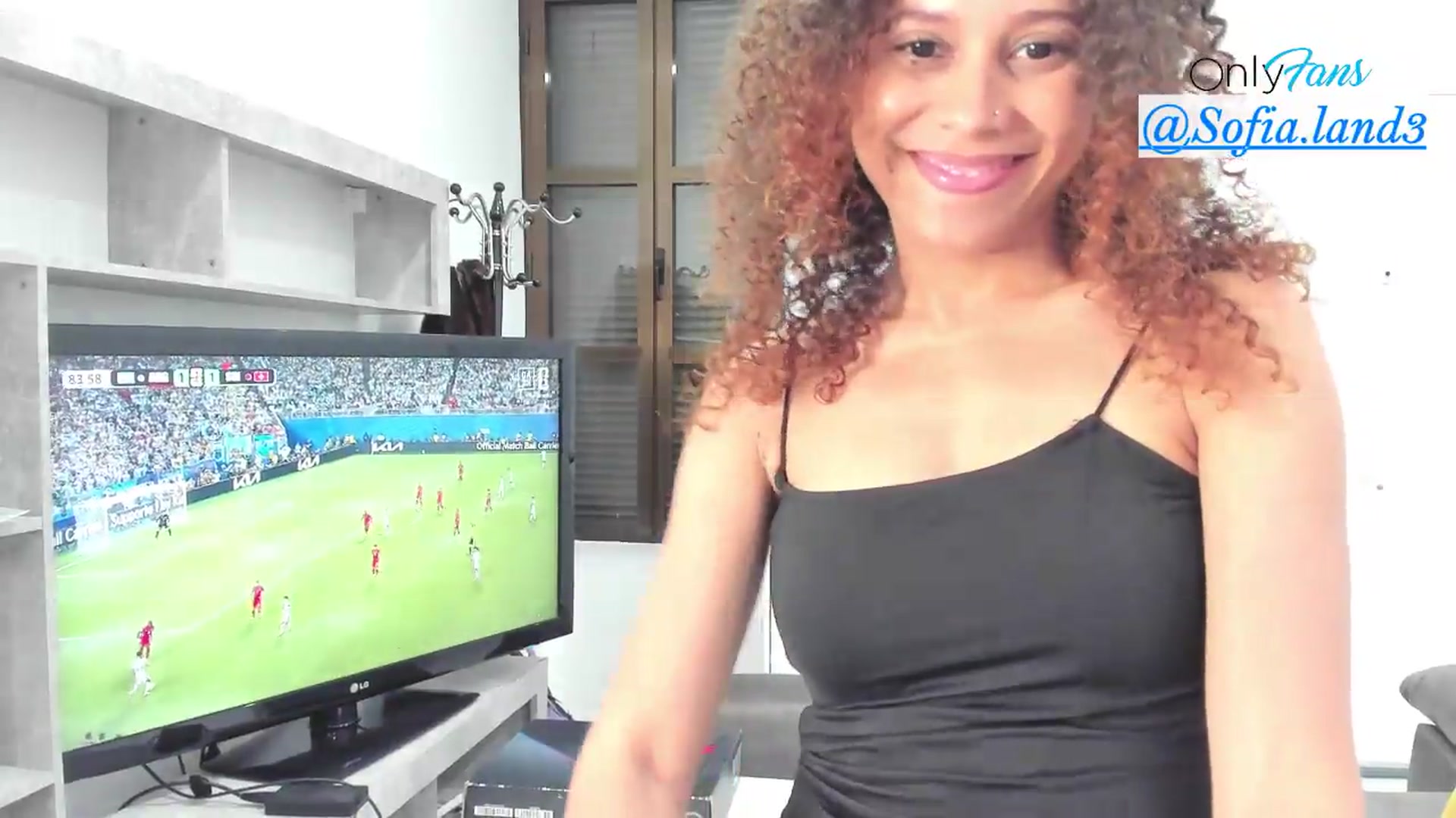 Gallery image thumbnail from pamela_land's myfreecams stream on, 07/12/2026, 03:30 image 13 of 20