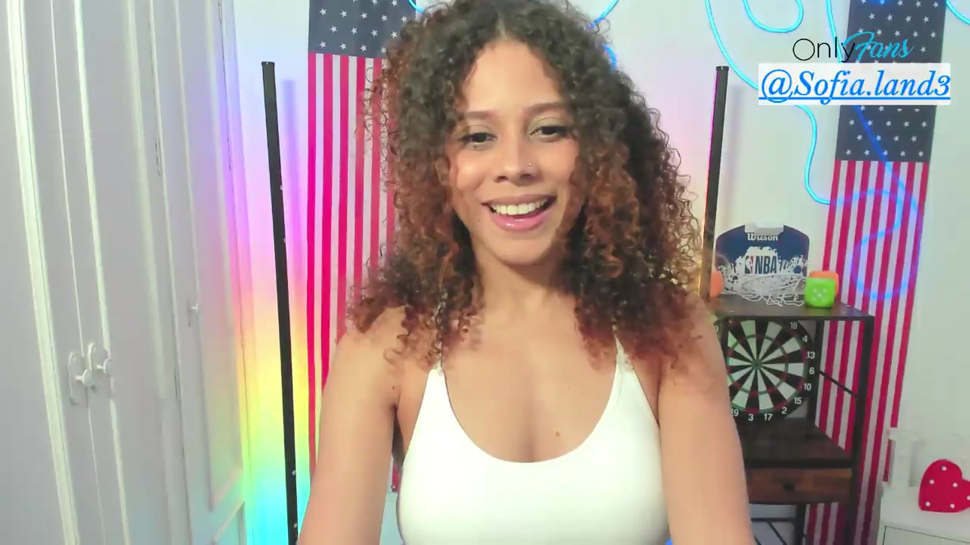 Gallery image thumbnail from pamela_land's myfreecams stream on, 07/18/2026, 01:36 image 7 of 20