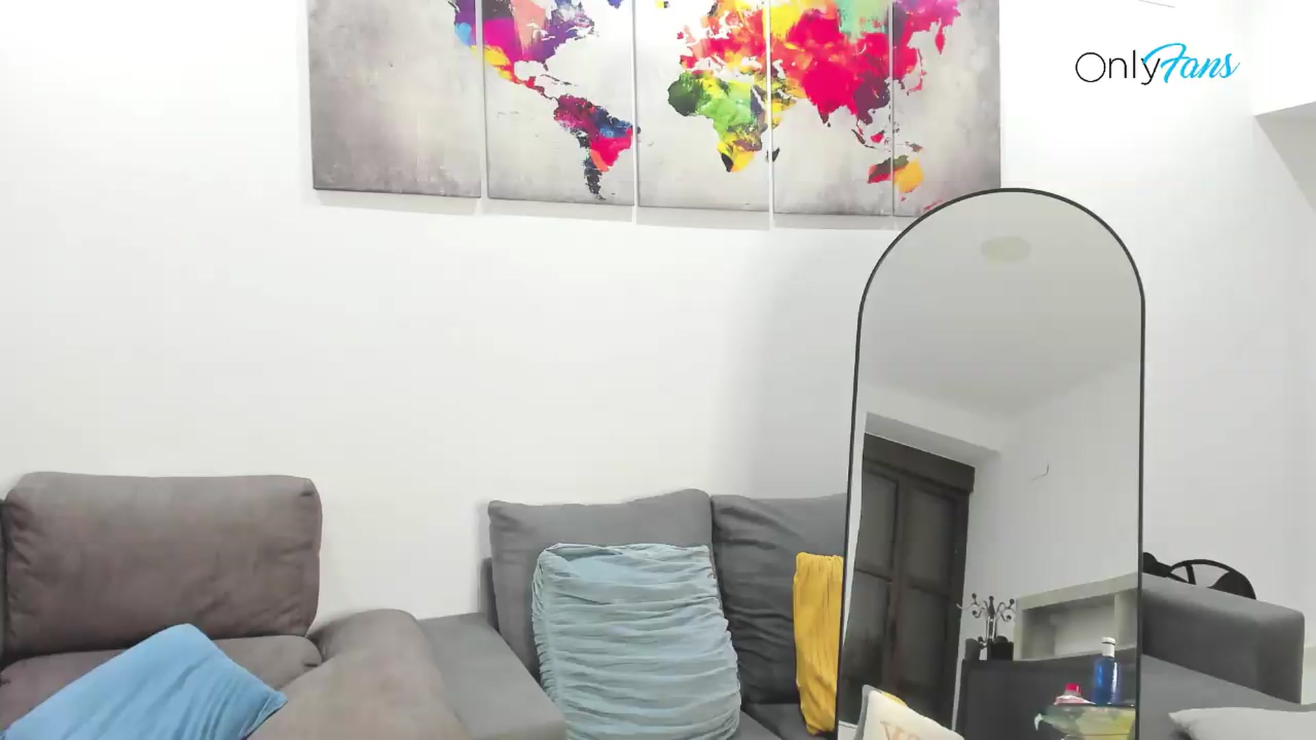 Gallery image thumbnail from pamela_land's myfreecams stream on, 08/03/2026, 24:03 image 12 of 20