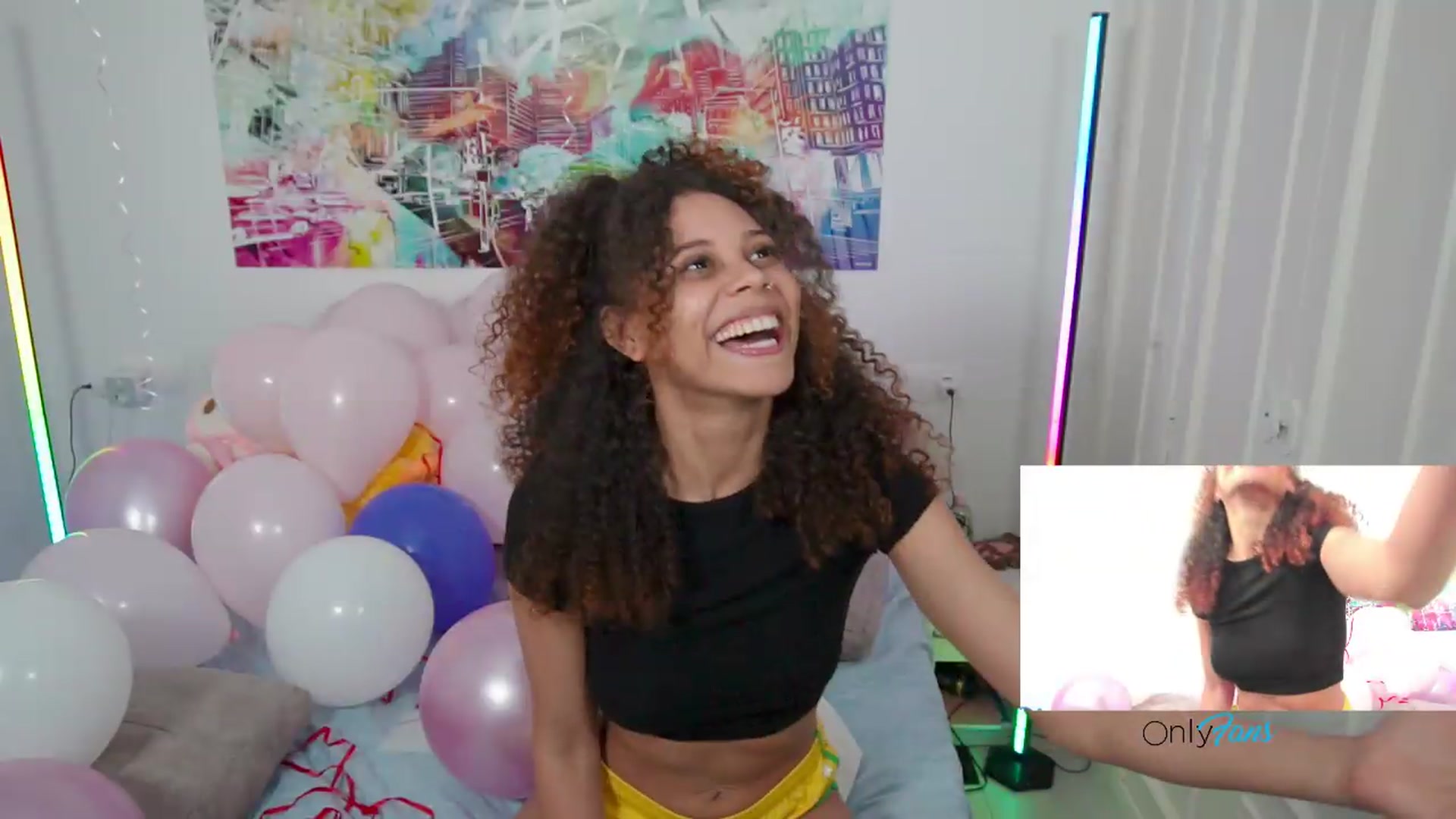 Gallery image thumbnail from pamela_land's myfreecams stream on, 08/30/2026, 24:18 image 19 of 20