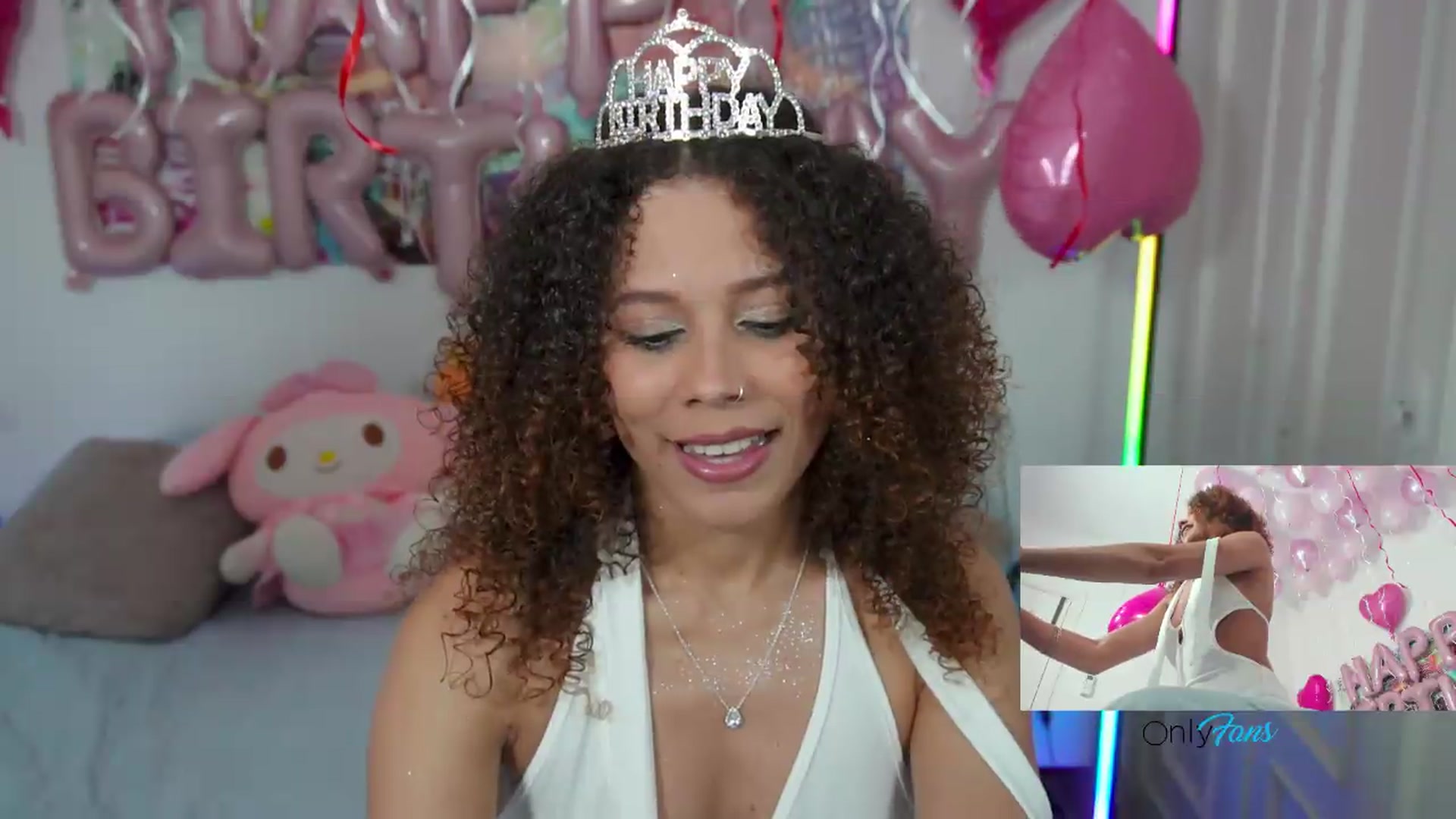 Gallery image thumbnail from pamela_land's myfreecams stream on, 08/31/2026, 02:58 image 16 of 20