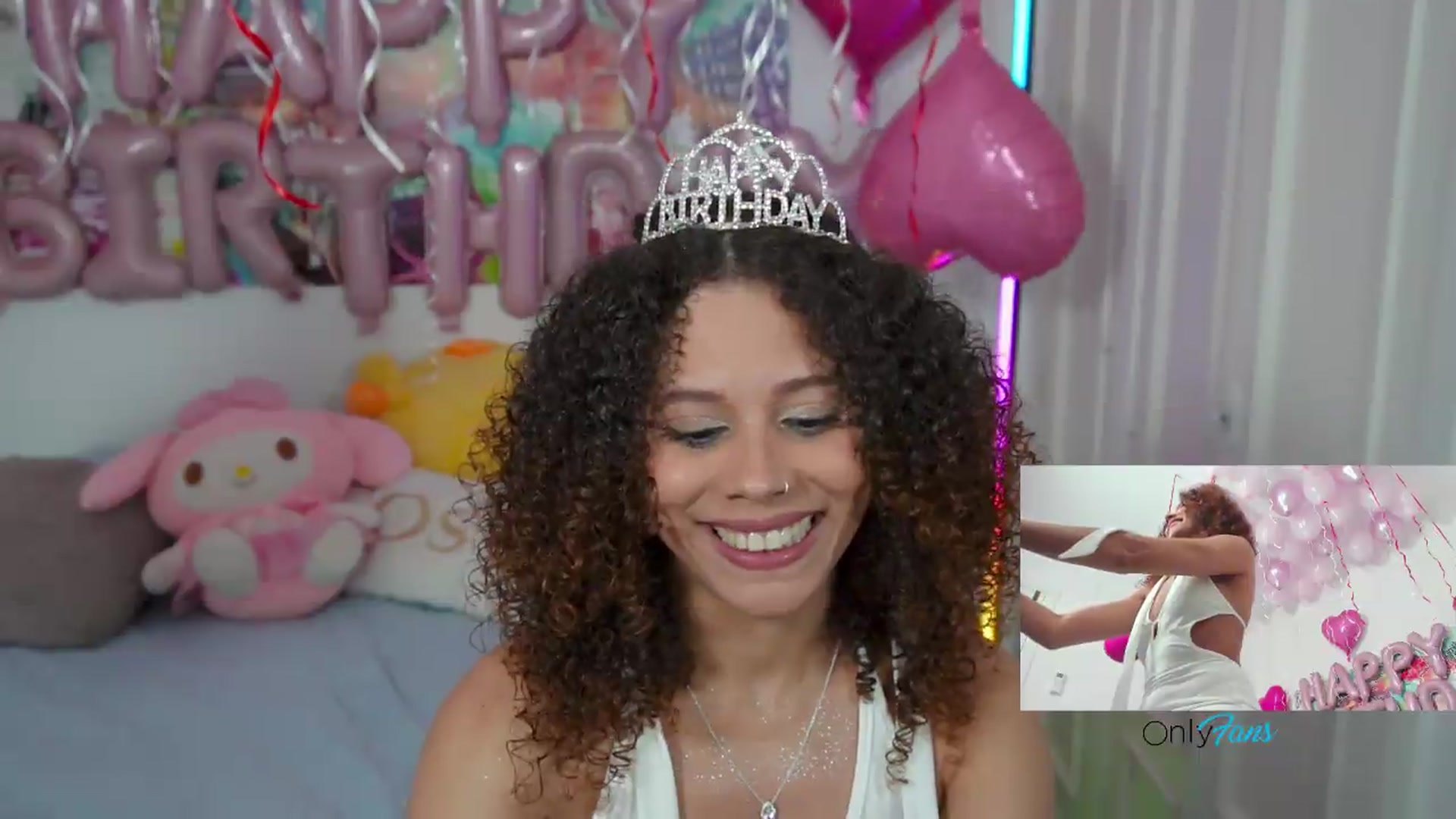 Gallery image thumbnail from pamela_land's myfreecams stream on, 08/31/2026, 02:58 image 10 of 20