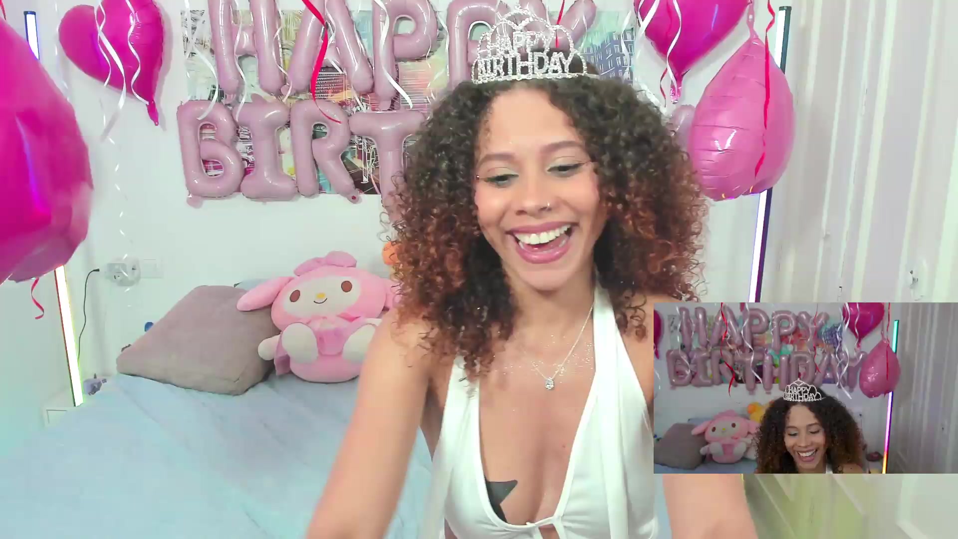 Gallery image thumbnail from pamela_land's myfreecams stream on, 08/31/2026, 03:21 image 7 of 20