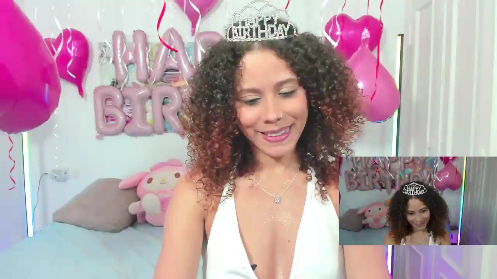 Gallery image thumbnail from pamela_land's myfreecams stream on, 08/31/2026, 04:41 image 1 of 20