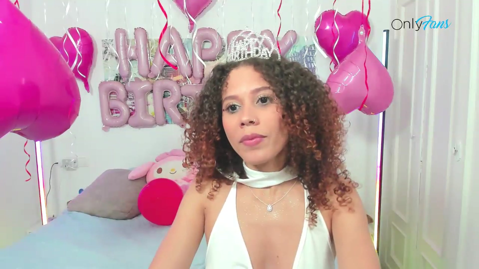 Gallery image thumbnail from pamela_land's myfreecams stream on, 08/31/2026, 04:41 image 19 of 20