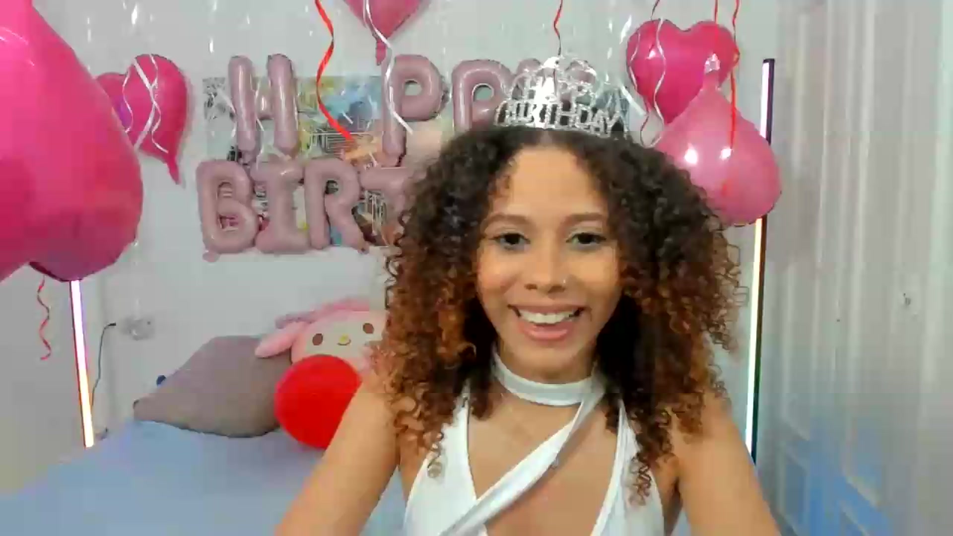 Gallery image thumbnail from pamela_land's myfreecams stream on, 08/31/2026, 05:18 image 1 of 20