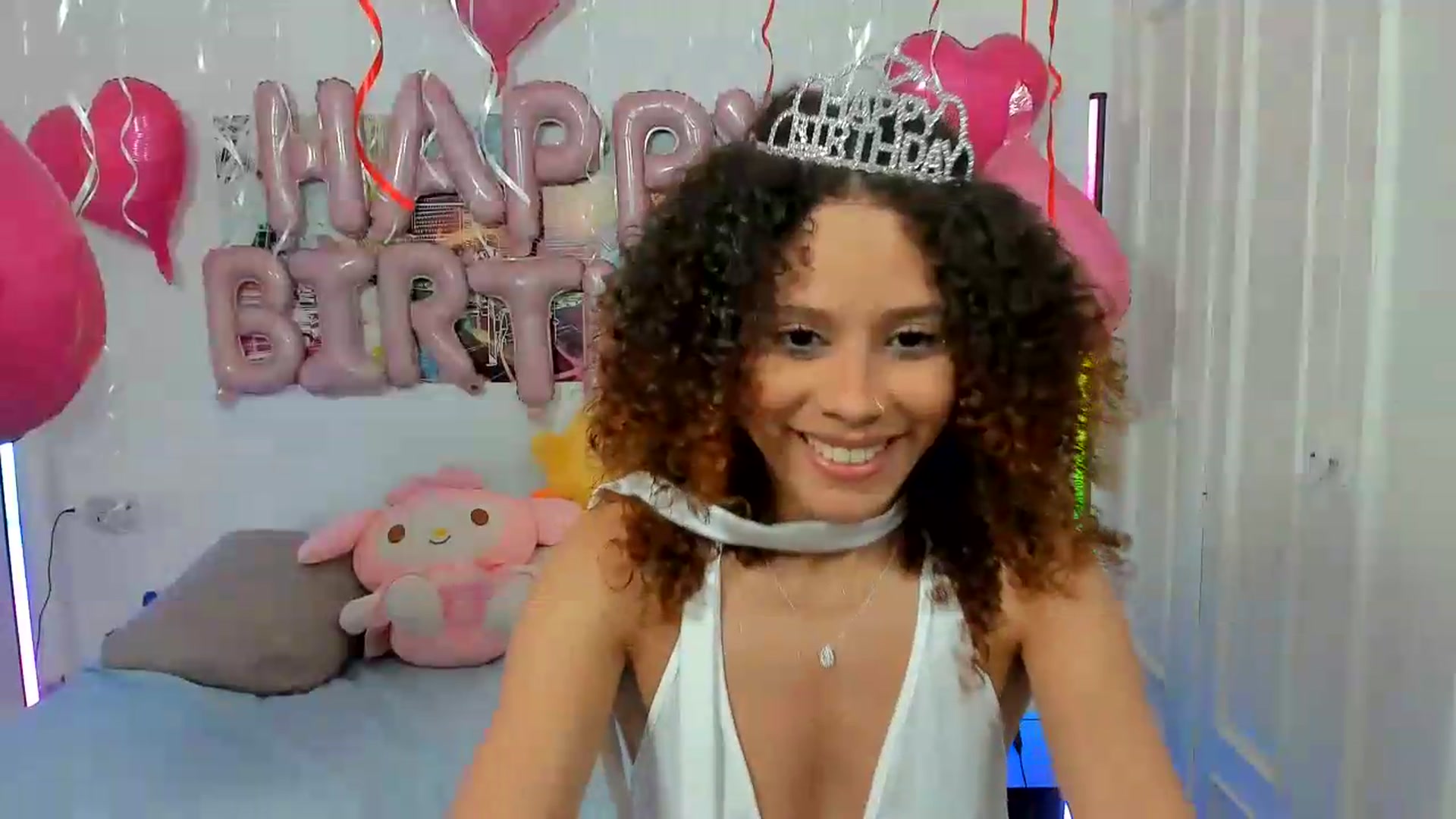 Gallery image thumbnail from pamela_land's myfreecams stream on, 08/31/2026, 05:18 image 8 of 20