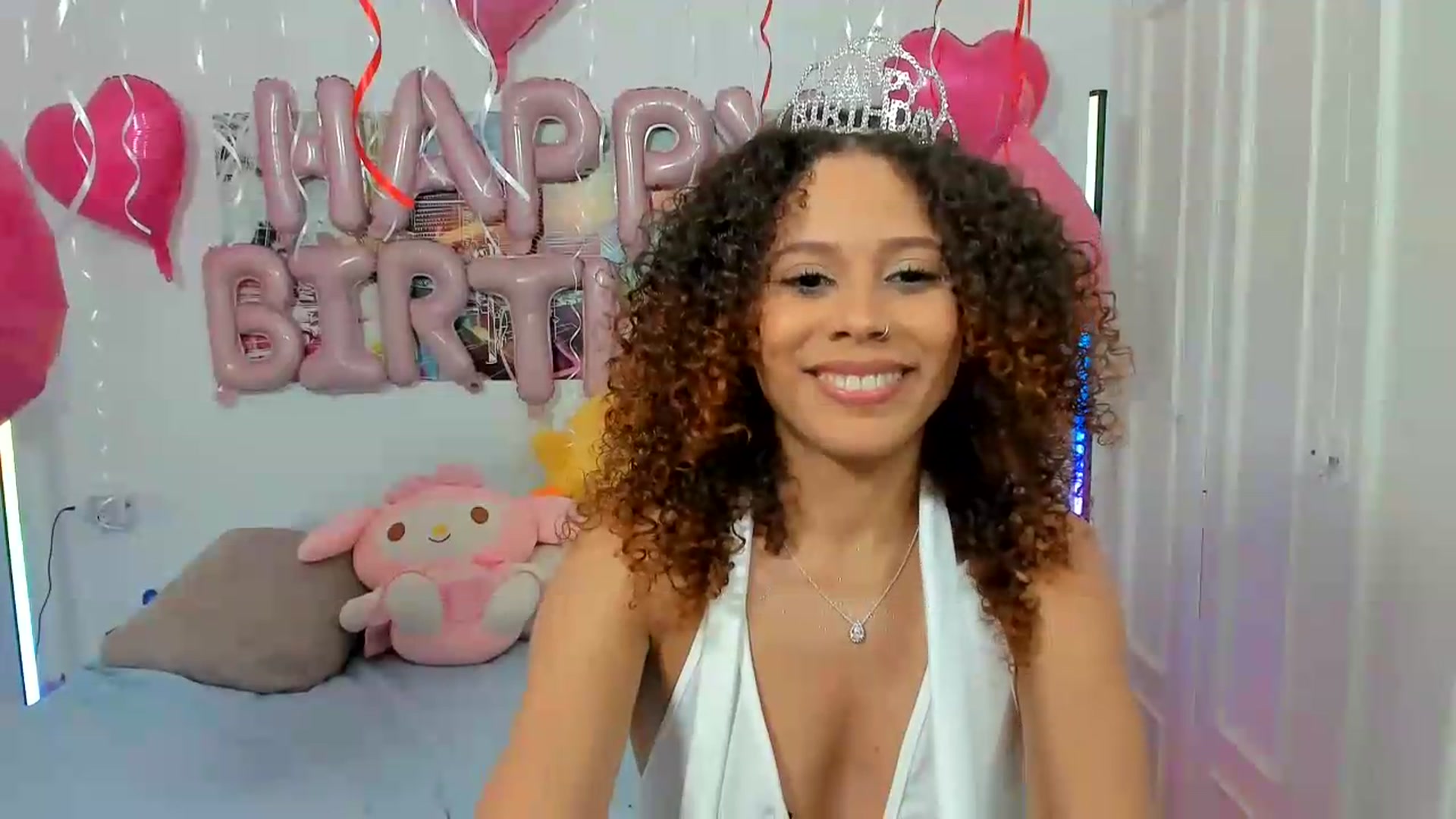 Gallery image thumbnail from pamela_land's myfreecams stream on, 08/31/2026, 05:18 image 9 of 20