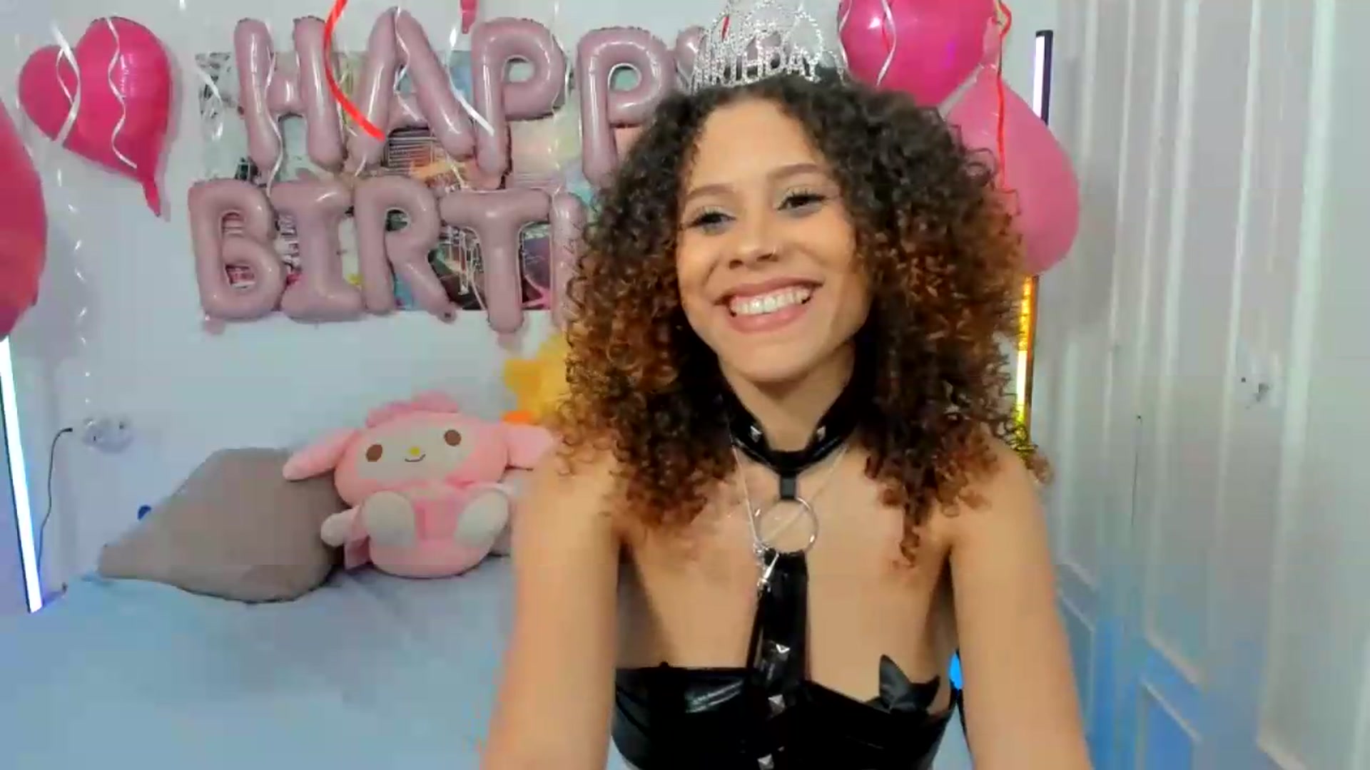 Gallery image thumbnail from pamela_land's myfreecams stream on, 08/31/2026, 05:35 image 10 of 20